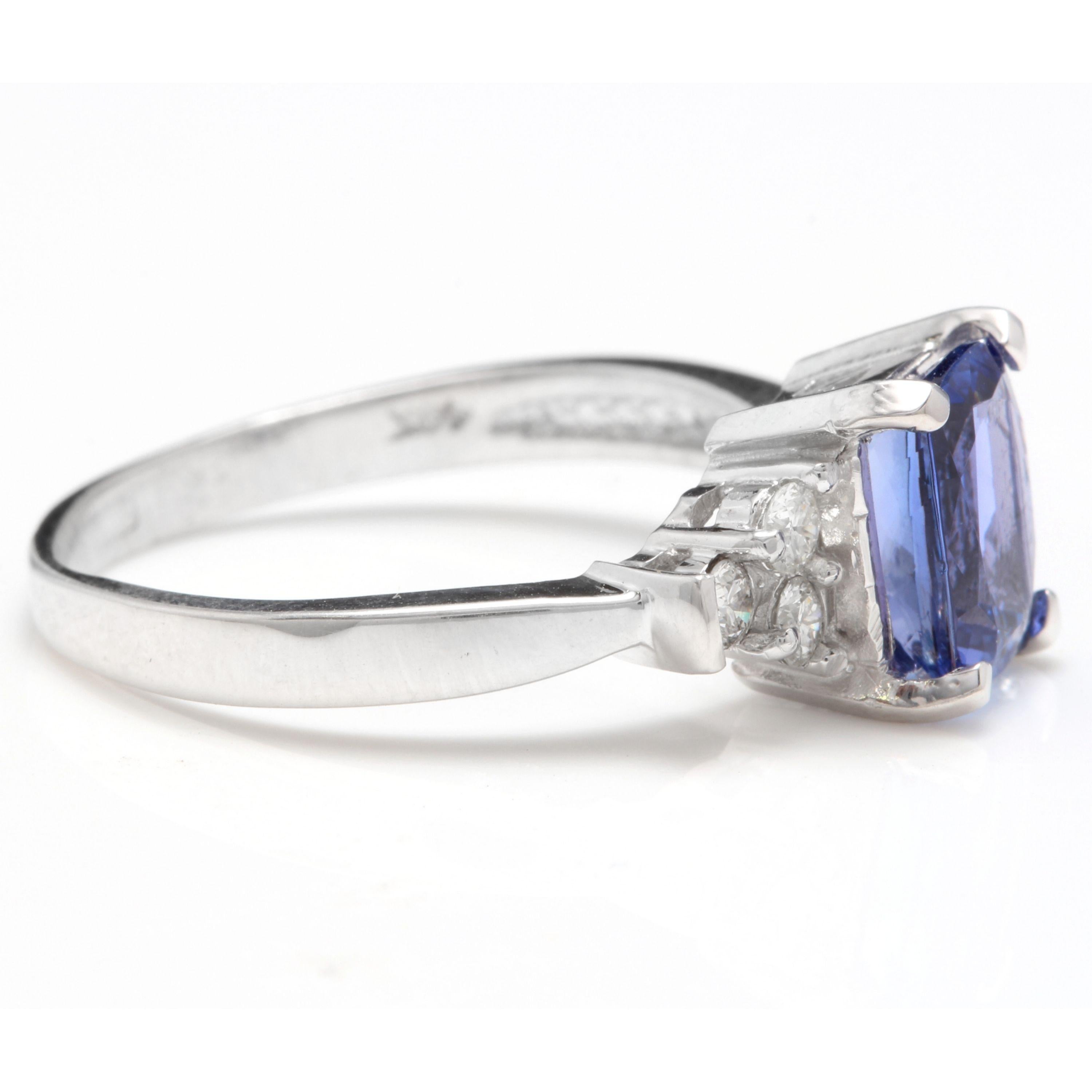 Round Cut 2.90 Carat Natural Very Nice Looking Tanzanite and Diamond 14K Solid White Gold For Sale