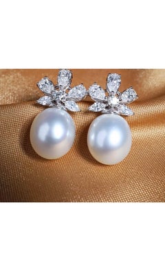 Designer Nikabell 18K White Gold South Sea Pearl Diamond Earrings