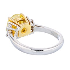 2.90 Ct Round Cut Platinum Fancy Yellow Three Stone Diamond Engagement Ring
