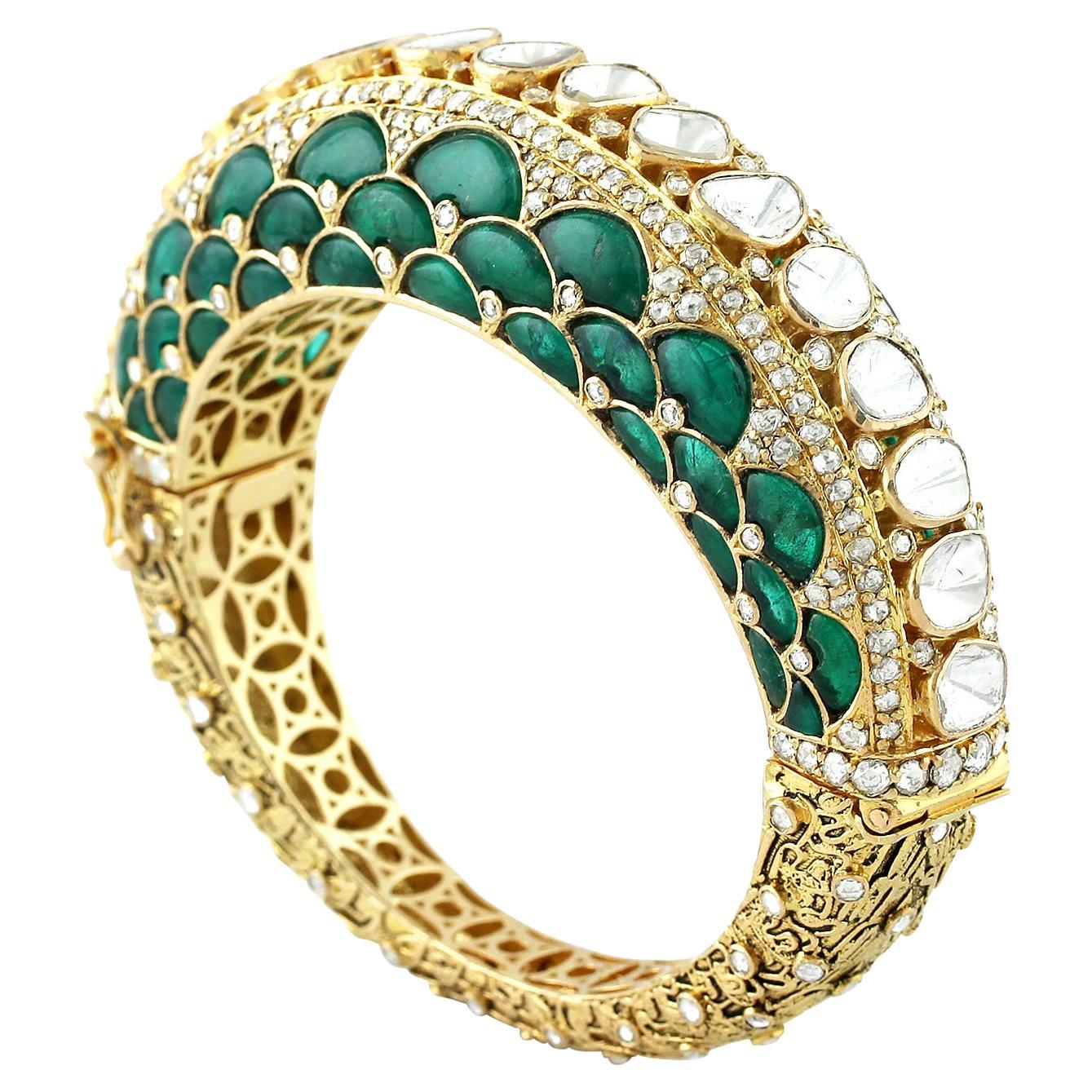 Bracelet jonc Maharaja en or 14 carats avec diamants taille rose de 28,95 carats et émeraudes