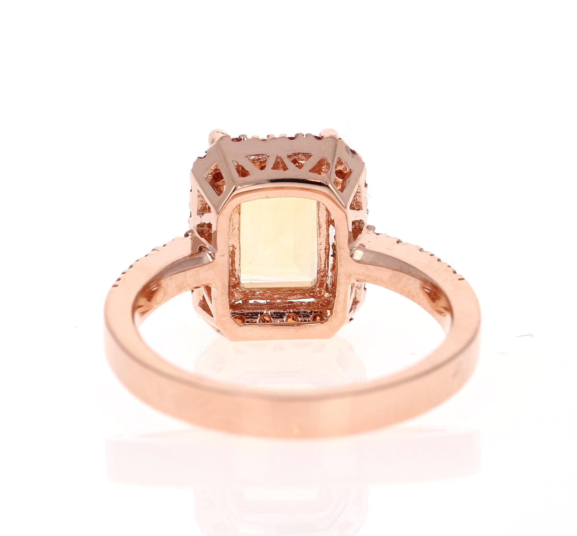 Contemporain Bague de fiançailles en or 14 carats avec citrine taille émeraude de 2,91 carats, saphirs et diamants en vente
