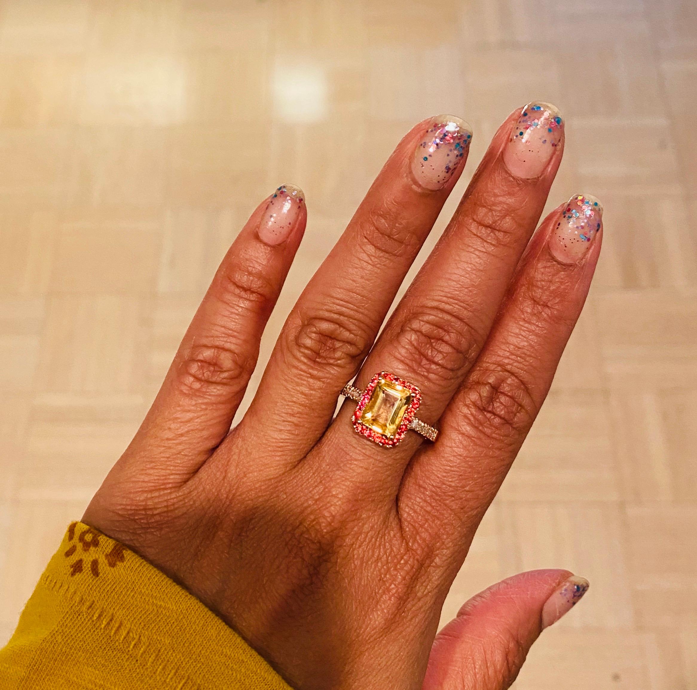 Bague de fiançailles en or 14 carats avec citrine taille émeraude de 2,91 carats, saphirs et diamants en vente 1