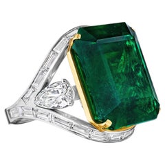 29.1 Carat Emerald-cut Emerald Statement 14K White Gold Unparalleled Brilliance