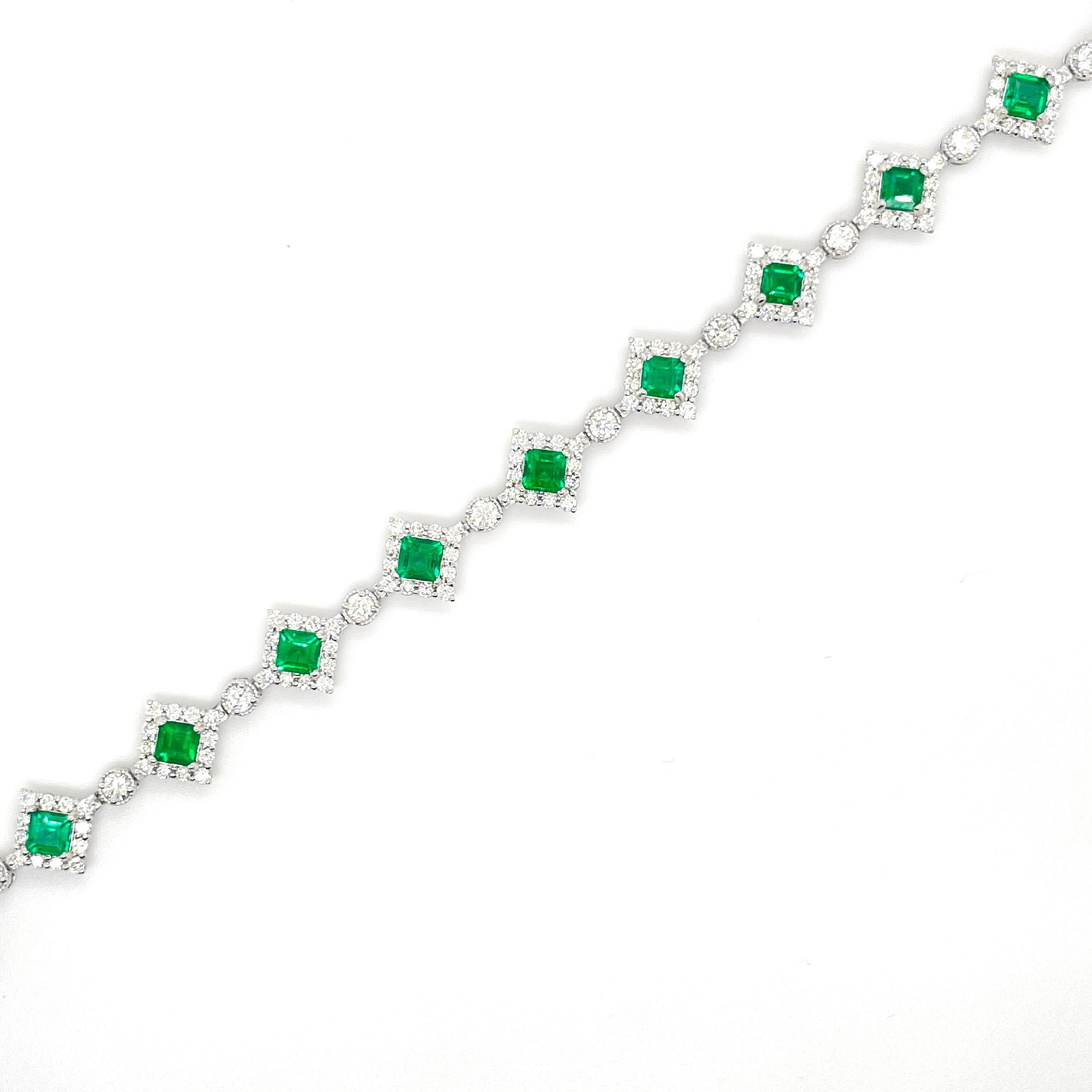Emerald Cut 2.91 Carat Natural Emeralds and Diamonds Tennis Bracelet Set in Platinum
