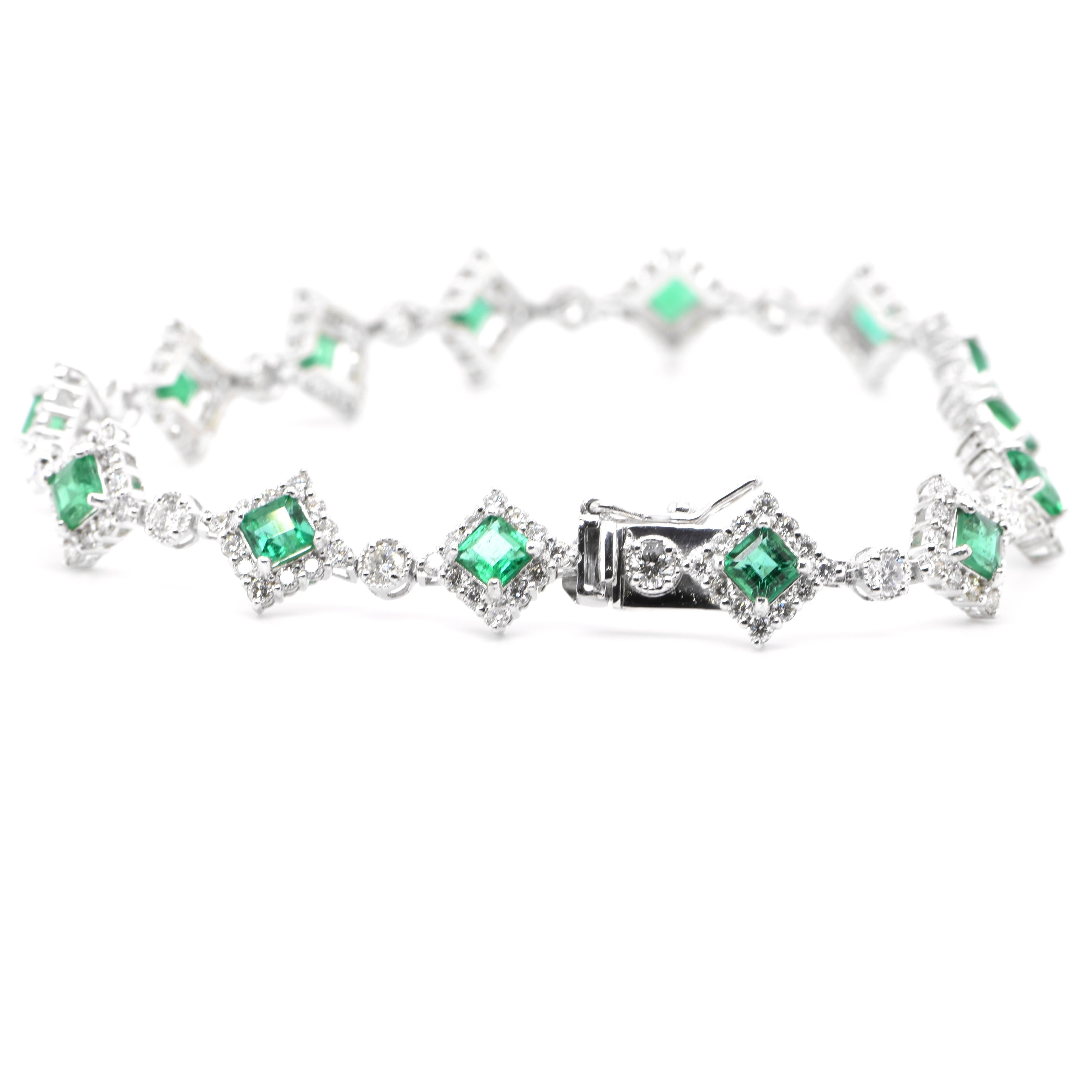 2.91 Carat Natural Emeralds and Diamonds Tennis Bracelet Set in Platinum In New Condition In Tokyo, JP