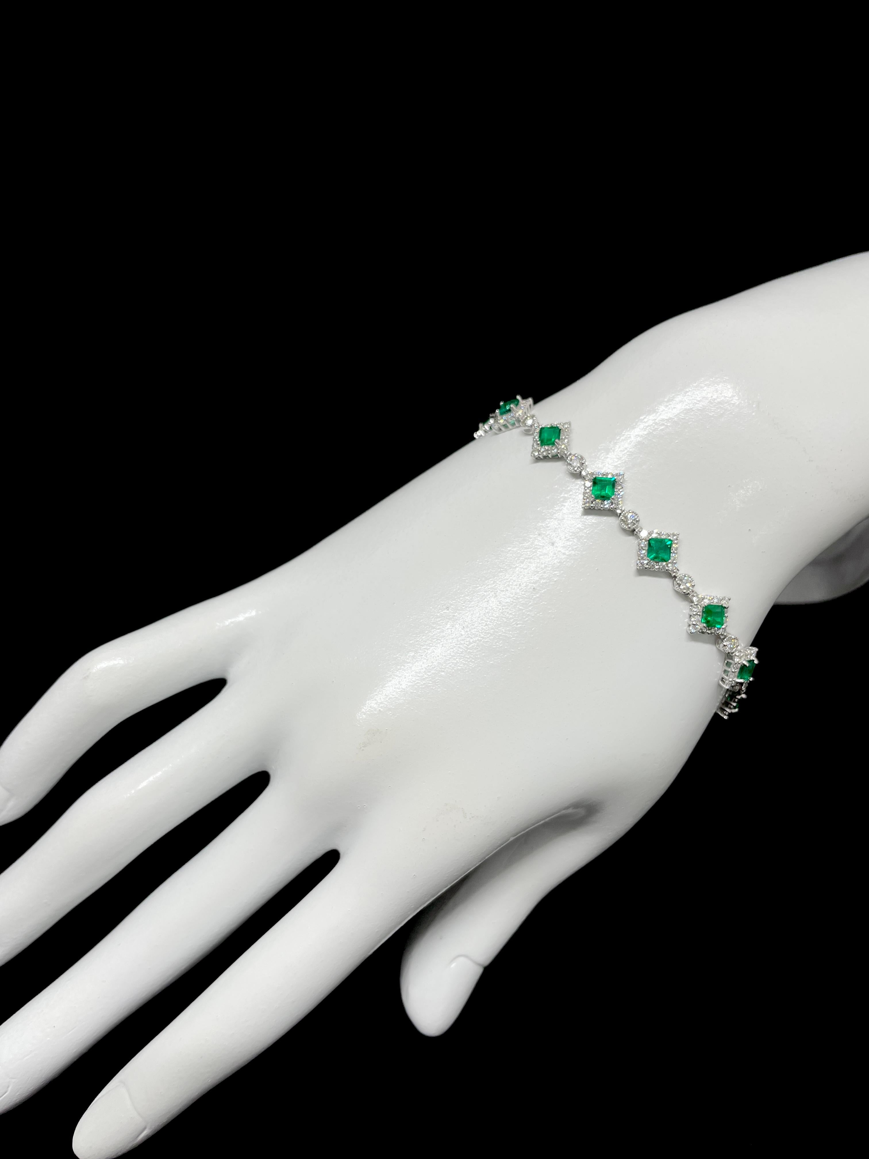 Women's 2.91 Carat Natural Emeralds and Diamonds Tennis Bracelet Set in Platinum