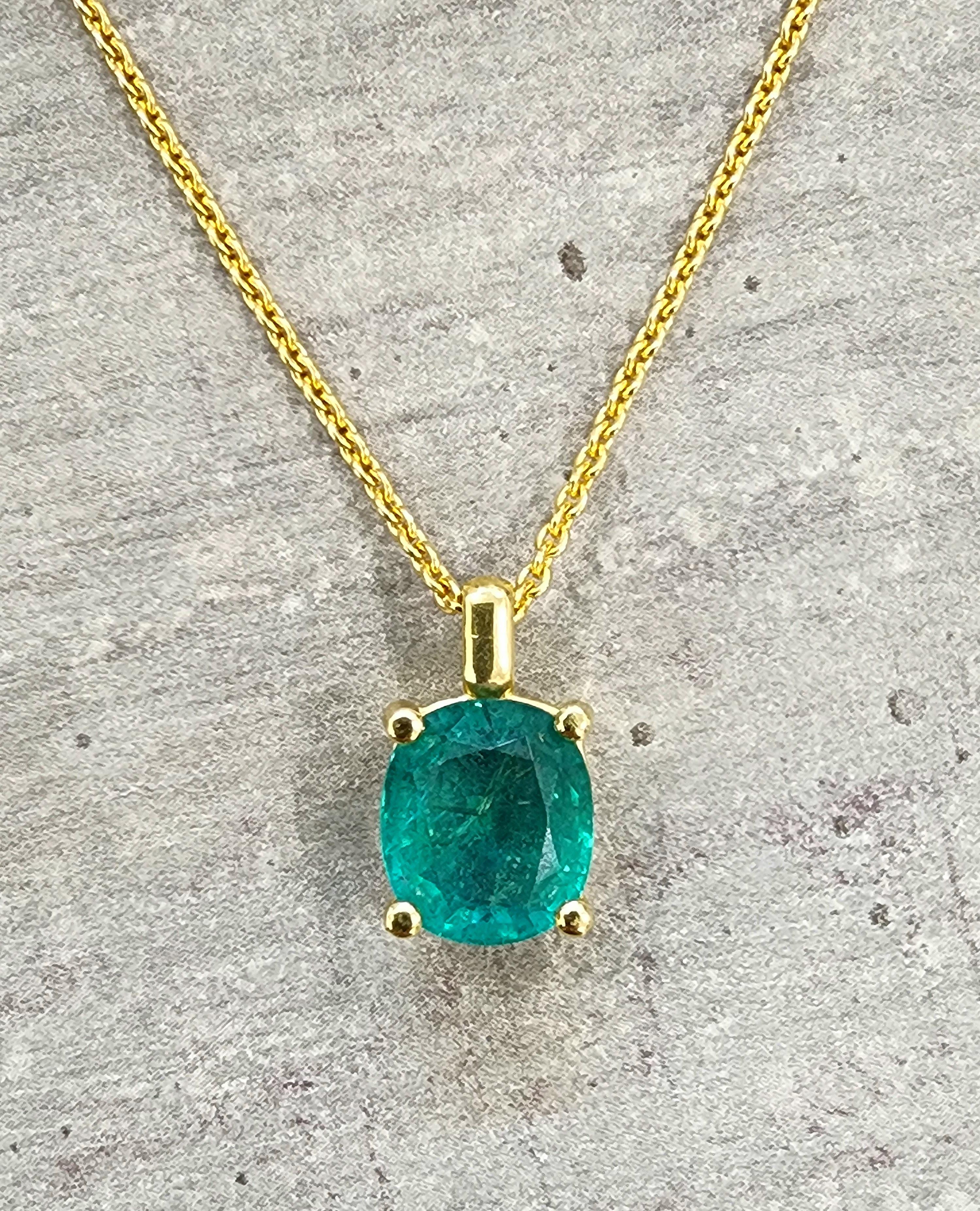 2,91 ct natürlicher Smaragd-Anhänger (Moderne) im Angebot