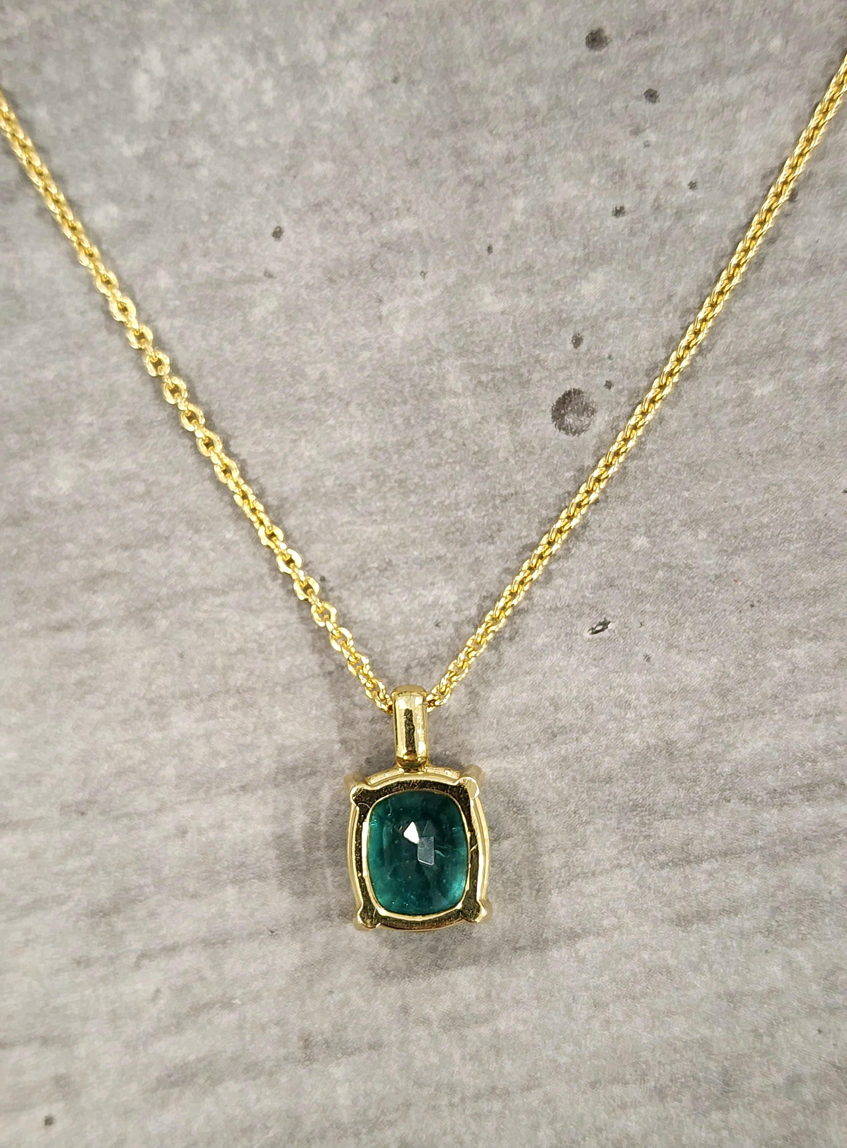 2,91 ct natürlicher Smaragd-Anhänger für Damen oder Herren im Angebot