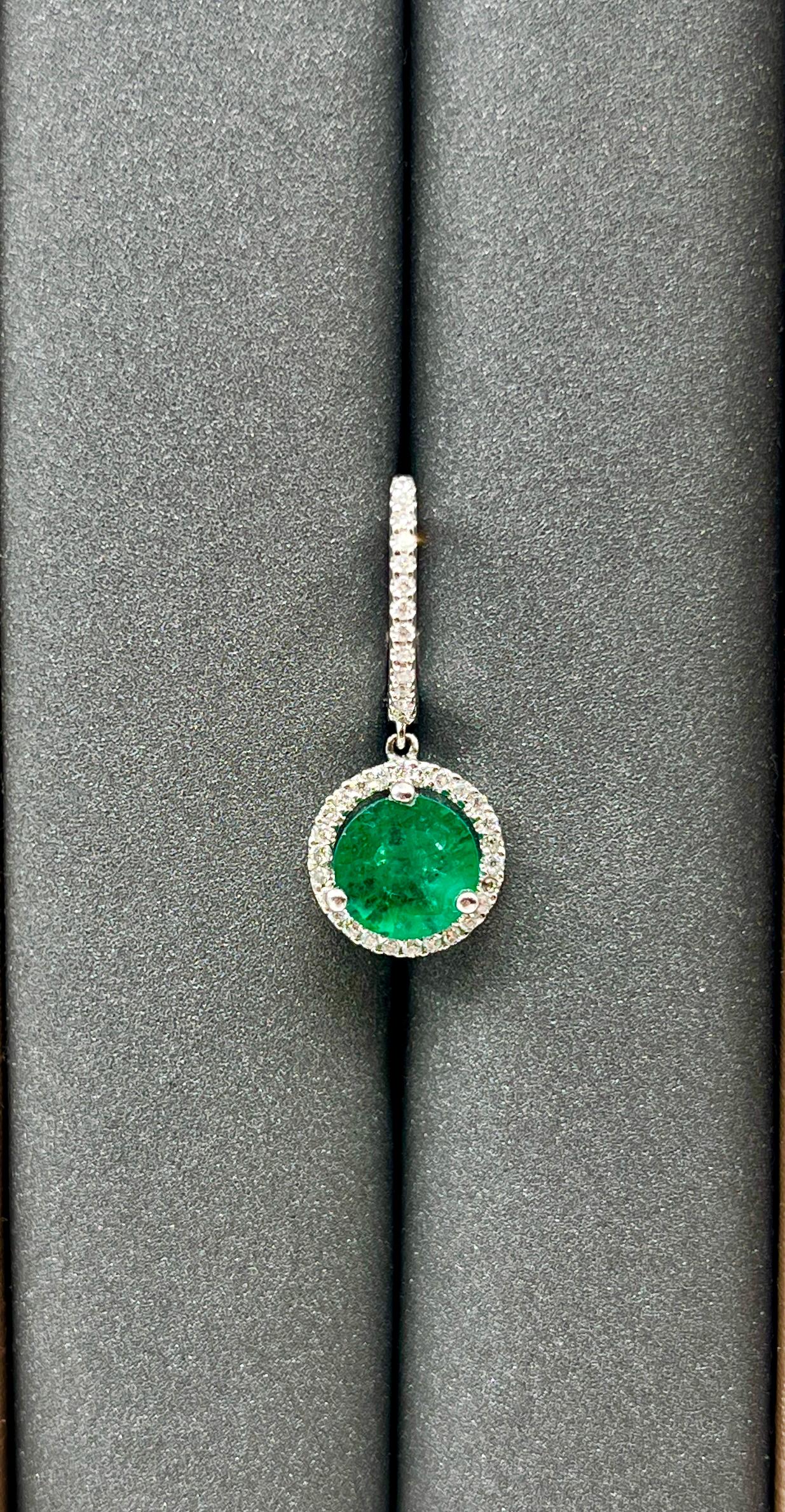 Women's or Men's 2.91 ct Natural Round Emerald & Diamond Earrings