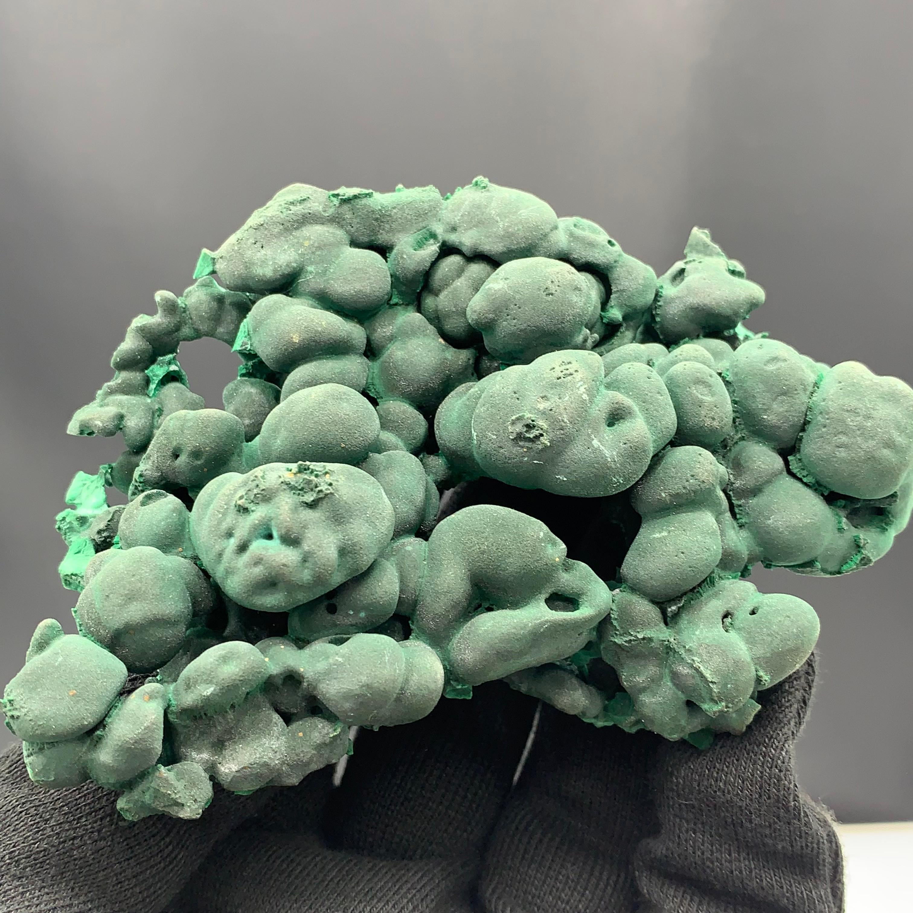 291 Gram Incredible Alien Eye Malachite Cluster Specimen From Guangdong, China  For Sale 2