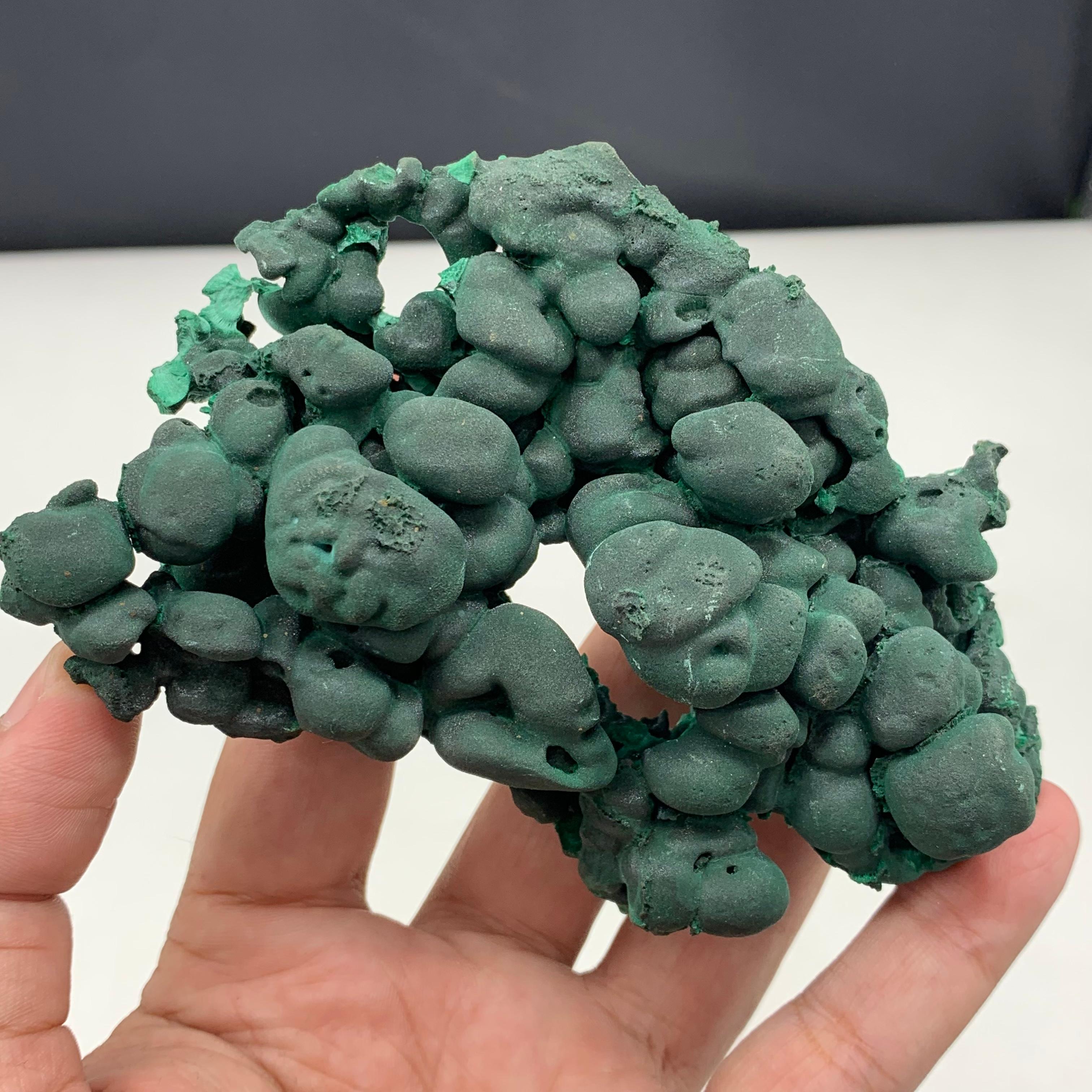 291 Gram Incredible Alien Eye Malachite Cluster Specimen From Guangdong, China  For Sale 1
