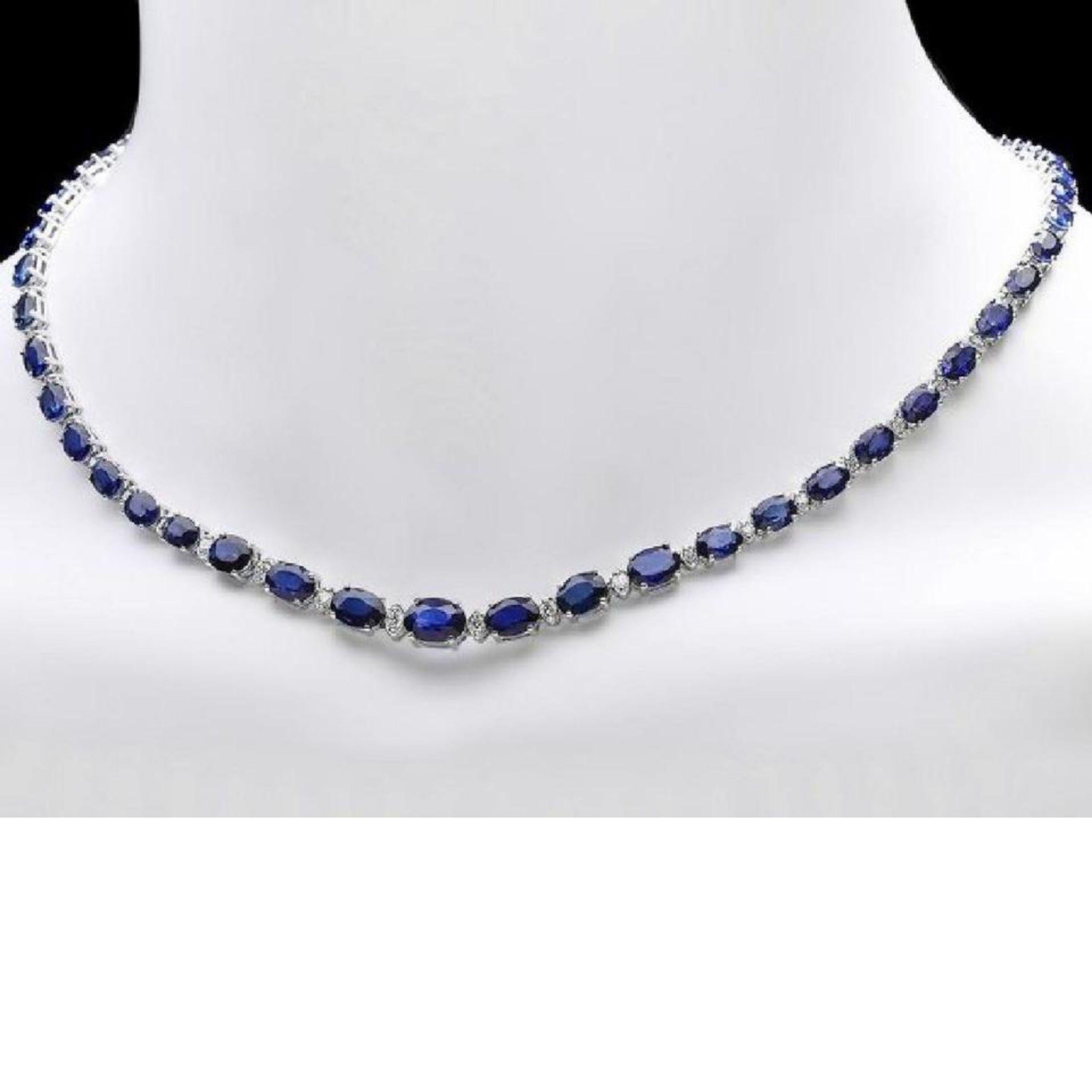 29.10 Carat Natural Blue Sapphire and Diamond 14 Karat Solid White Gold Necklace In New Condition For Sale In Los Angeles, CA