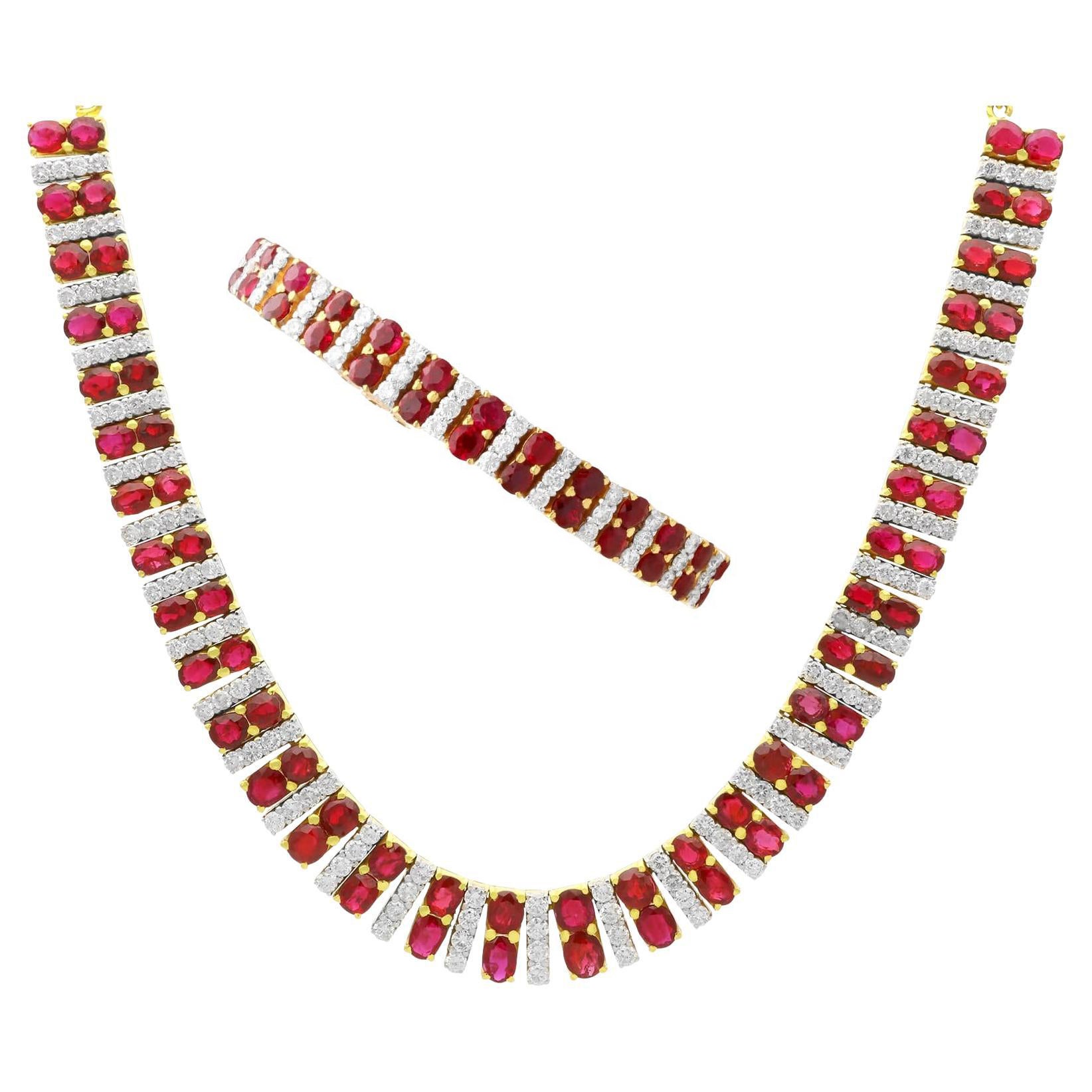 Collana e bracciale in oro giallo 21k con rubino da 29,16 carati e diamante da 5,54 carati