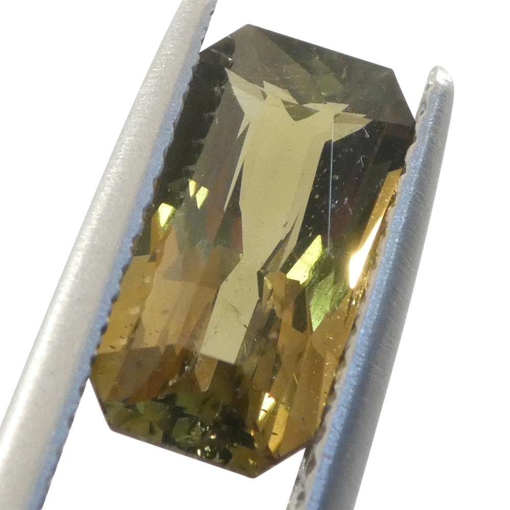 Alejandrita de 2,91 ct talla octogonal/esmeralda verde amarillento a amarillo pardo GIA en venta 1