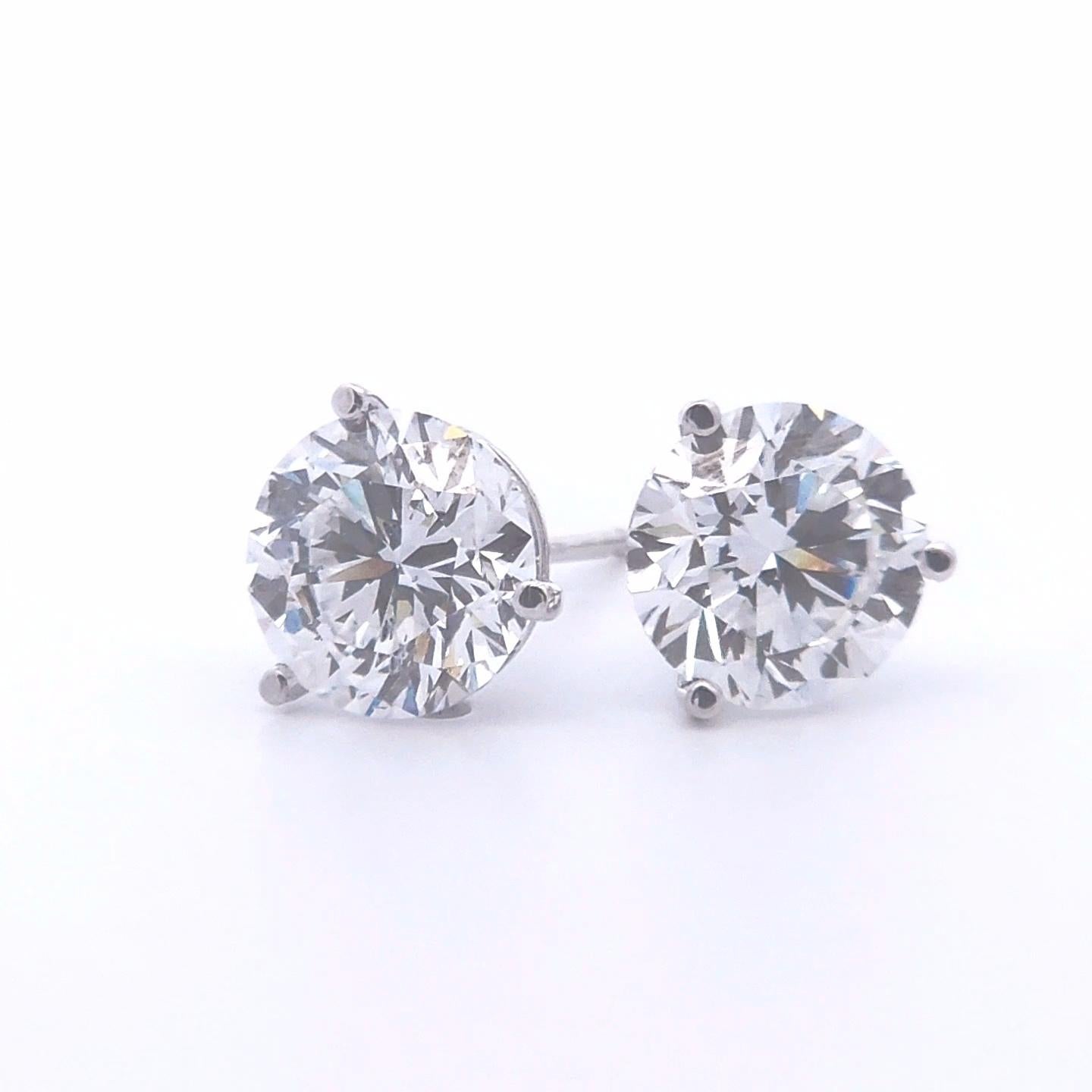 2.91ct Round Diamond Stud Earrings in 14k Gold In New Condition For Sale In Tustin, CA