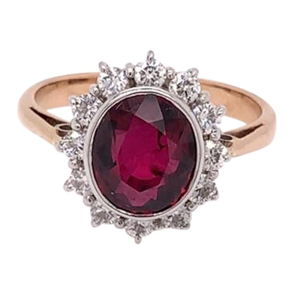 2.92 Carat Oval Brilliant Ruby and Diamond Cluster Ring in 18k Rose Gold For Sale