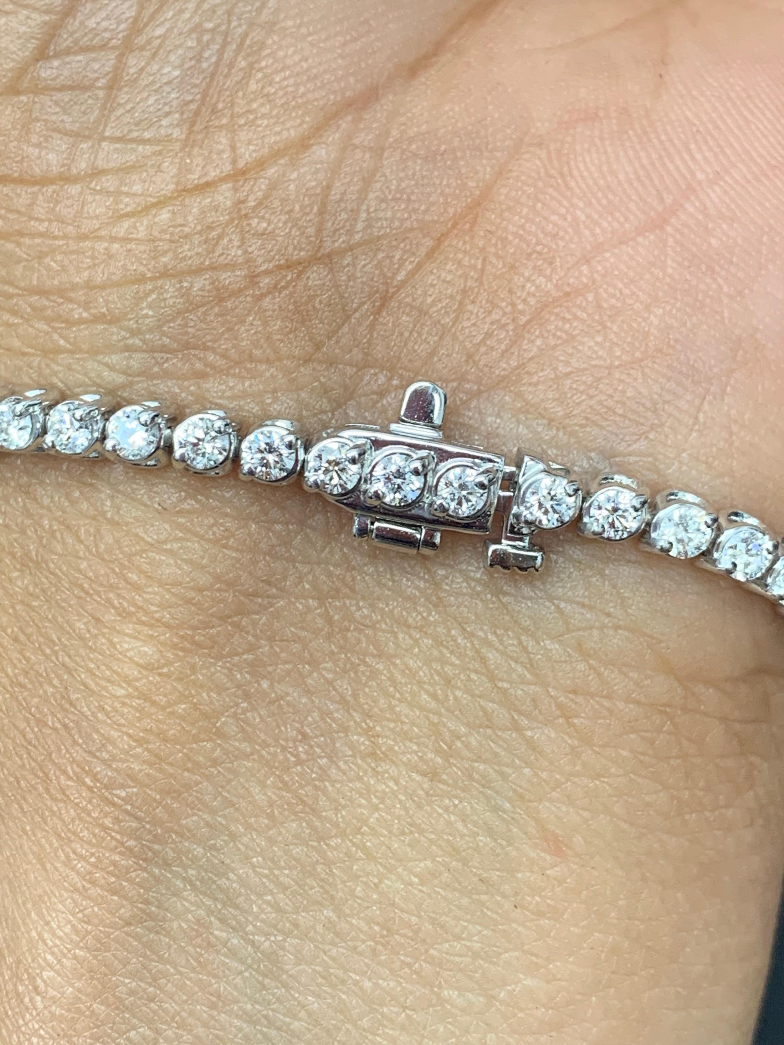 2.92 Carat Round Cut Diamond Tennis Bracelet in 14K White Gold For Sale 8