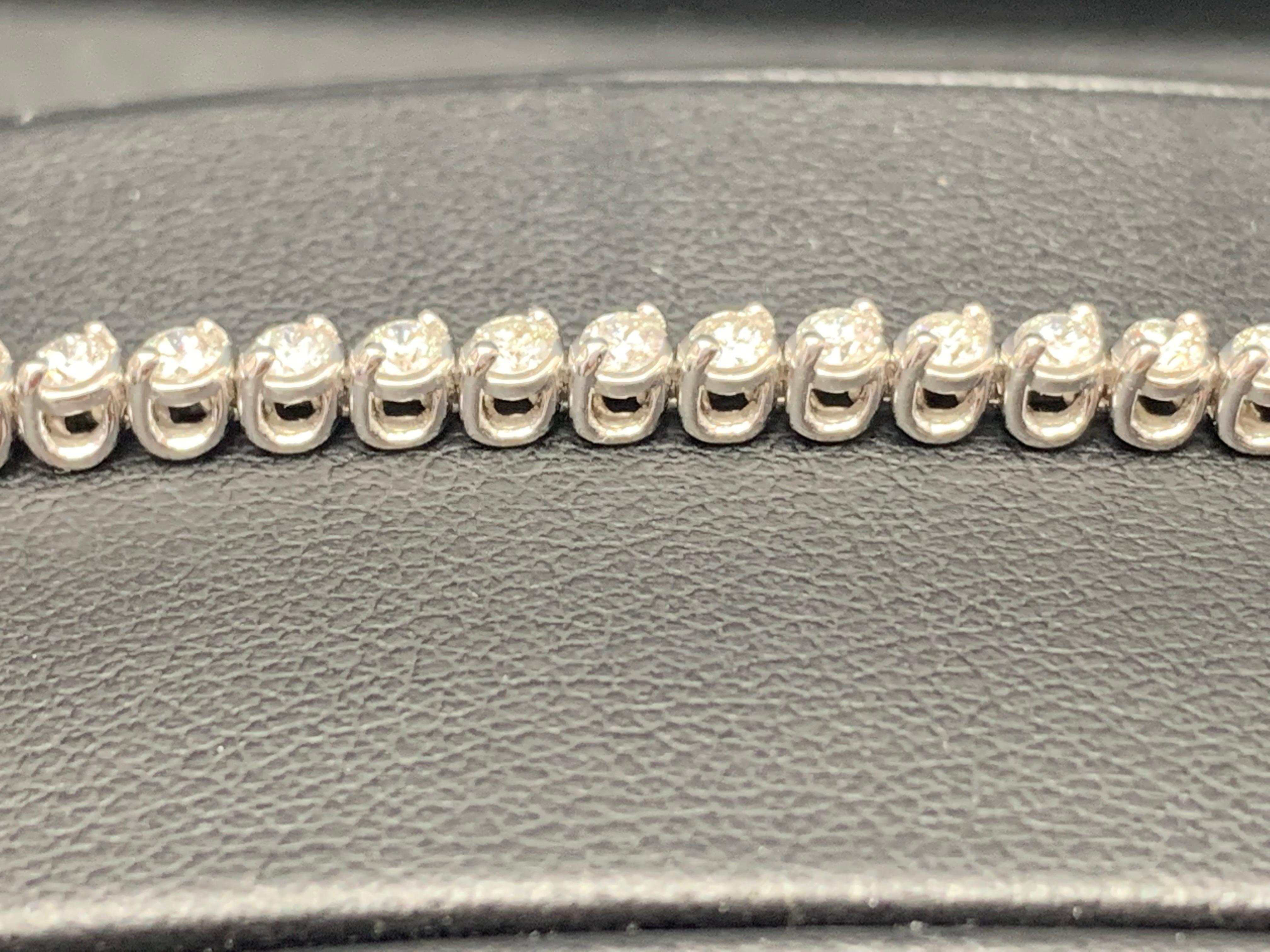 2.92 Carat Round Cut Diamond Tennis Bracelet in 14K White Gold For Sale 2