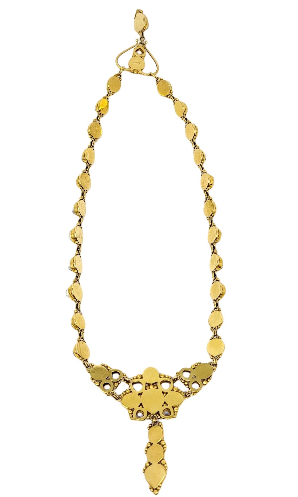 Collana con goccia di feldspato e pietra di luna cabochon da 29,20 carati totali in oro 21 carati in vendita 4