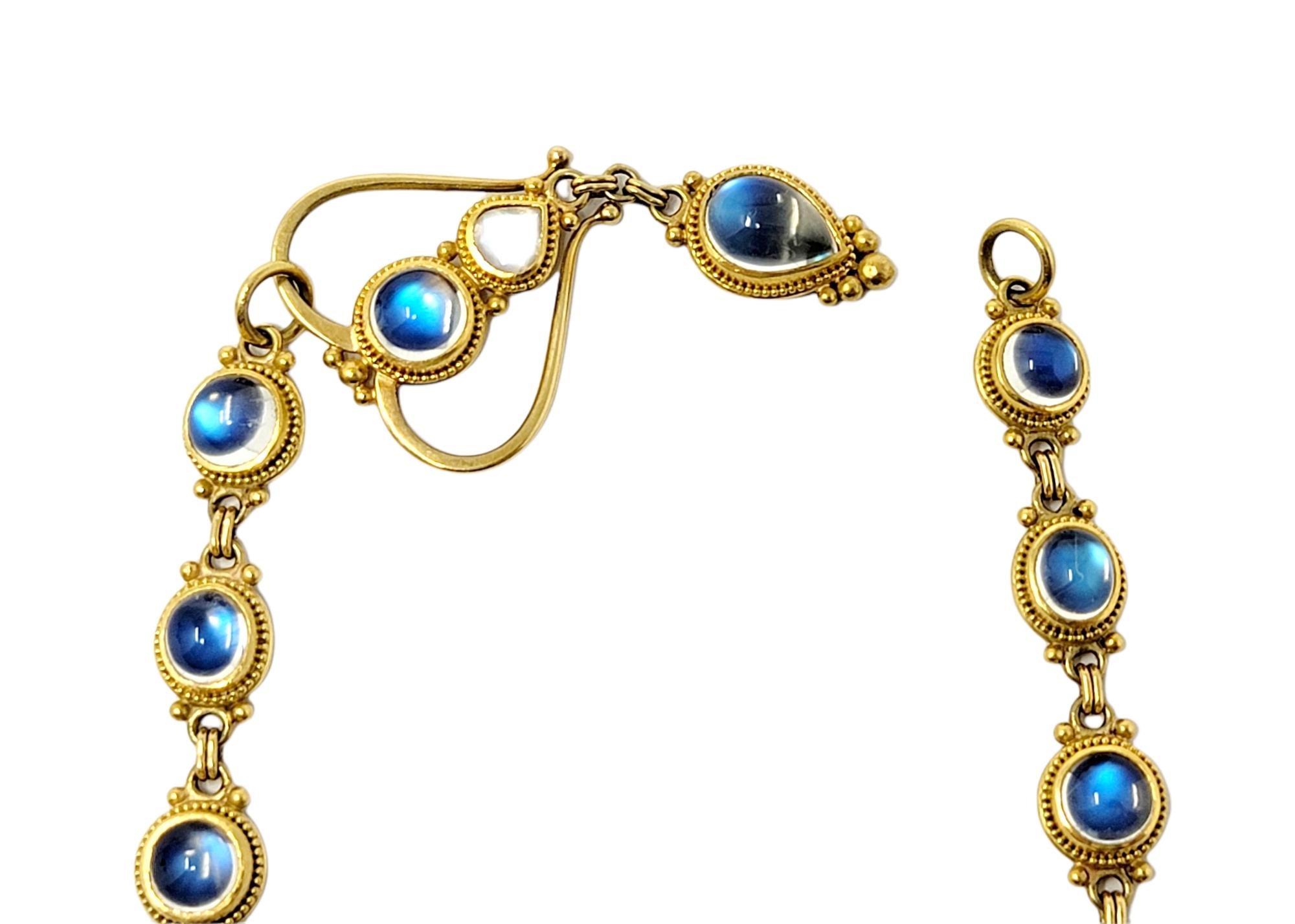 Collana con goccia di feldspato e pietra di luna cabochon da 29,20 carati totali in oro 21 carati in vendita 5