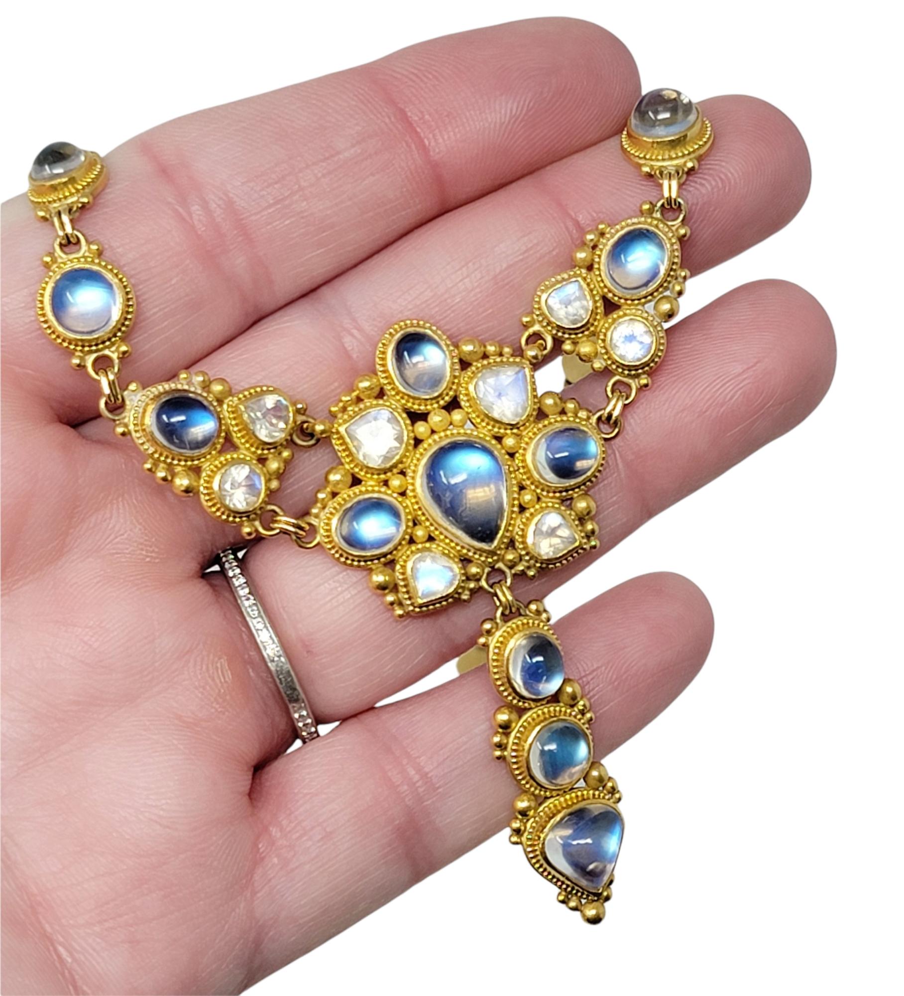 29.20 Carat Total Cabochon Moonstone Feldspar Drop Necklace in 21 Karat Gold For Sale 4