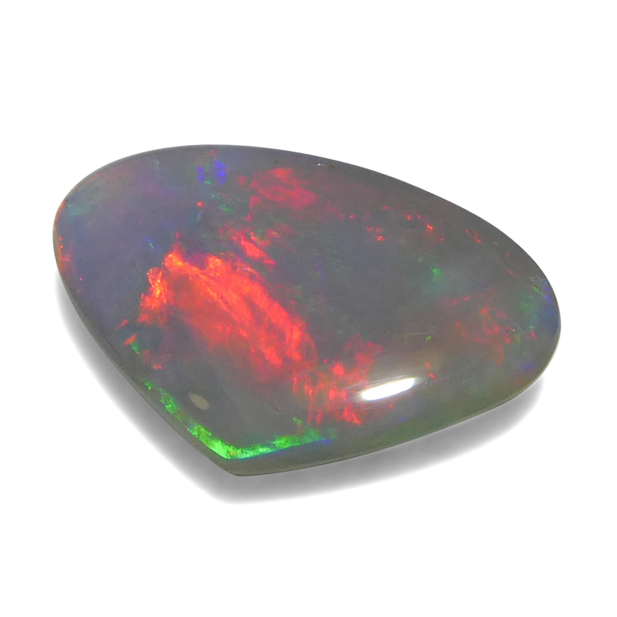 2.92ct Opale grigio cabochon a forma libera dall'Australia in vendita 3