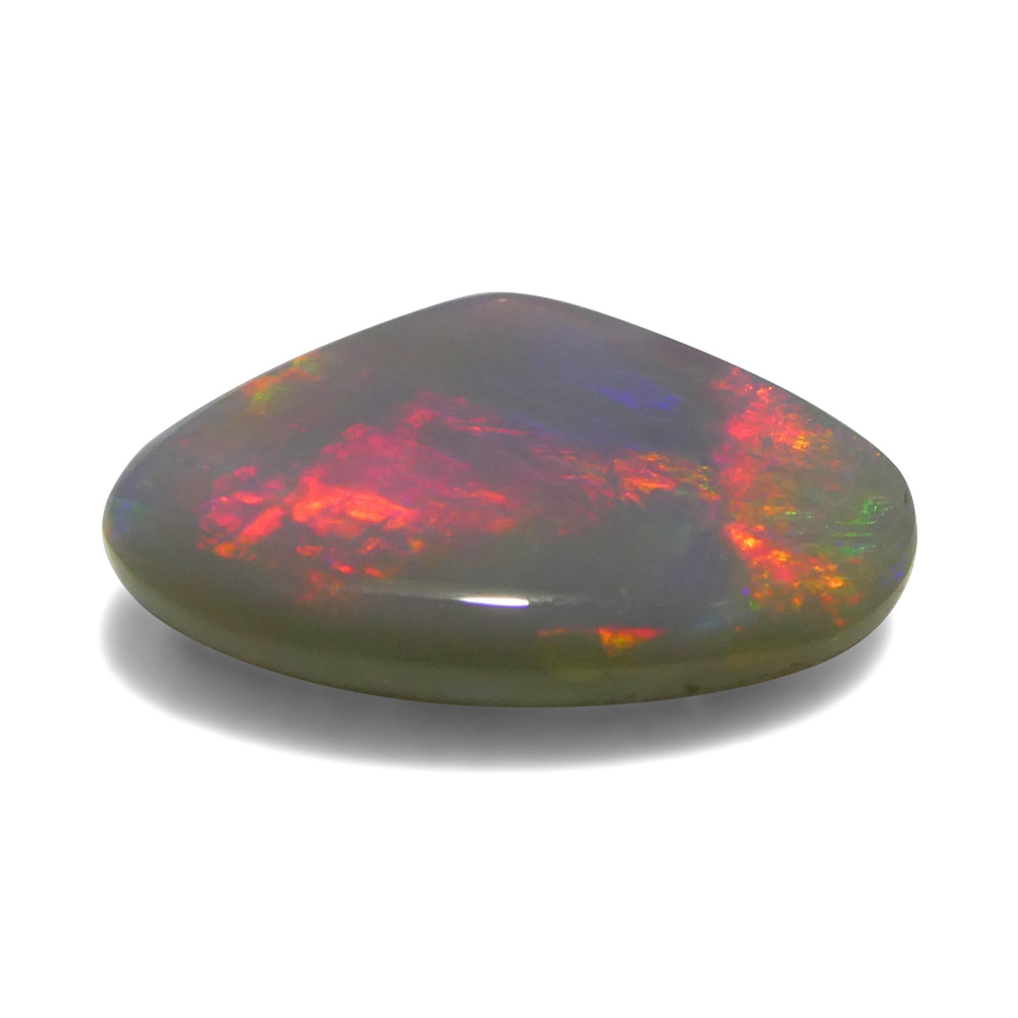 2.92ct Opale grigio cabochon a forma libera dall'Australia in vendita 4