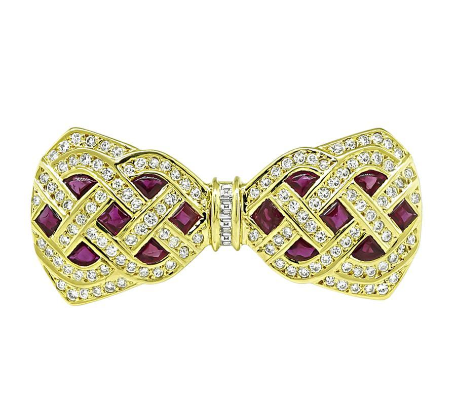 Alfiler de oro con lazo, rubí 2,92 ct y diamante 2,05 ct Corte cuadrado en venta