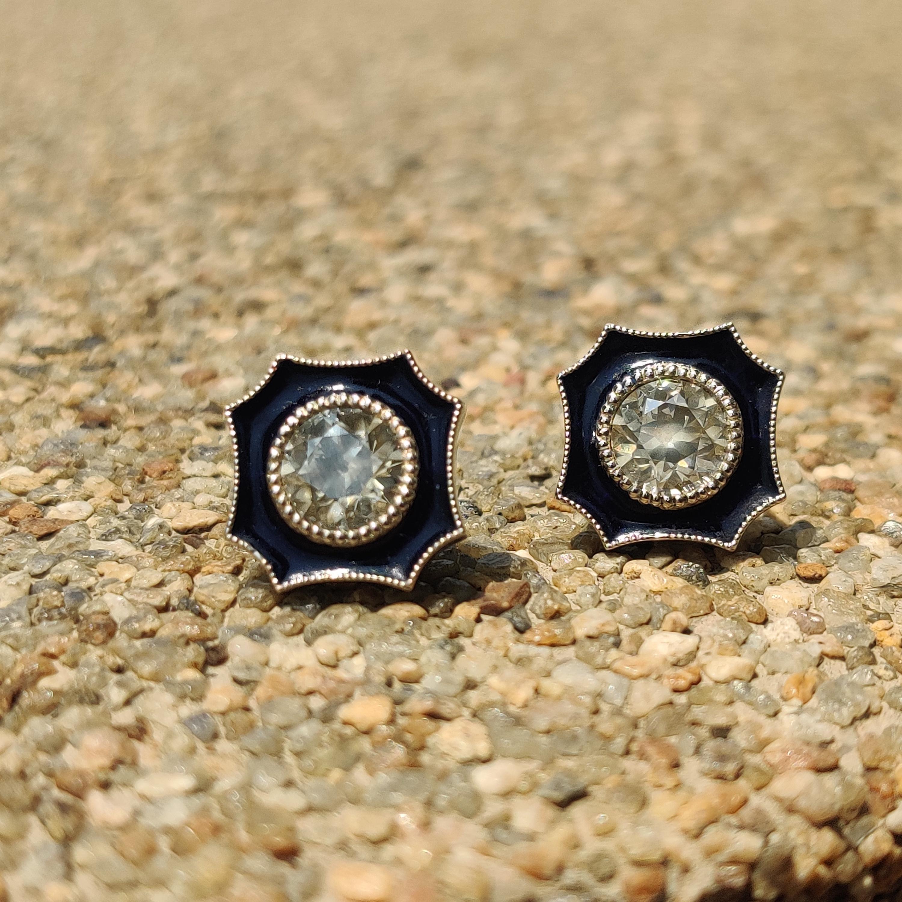 Boucles d'oreilles en diamant taille ancienne de 2,93 carats de style Art déco (or 14K) en vente 3