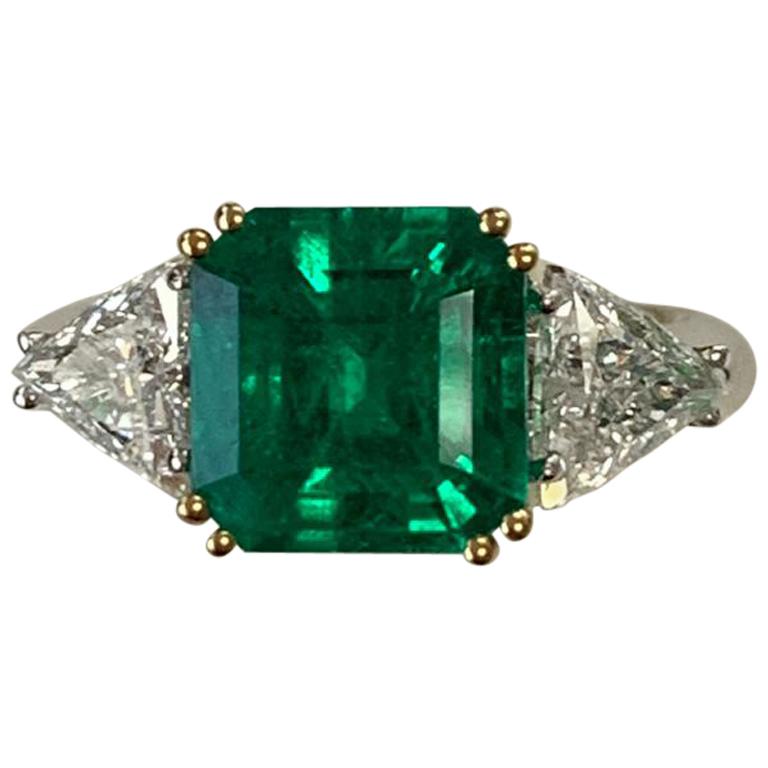 2.93 Carat Colombian Emerald and Diamond Ring