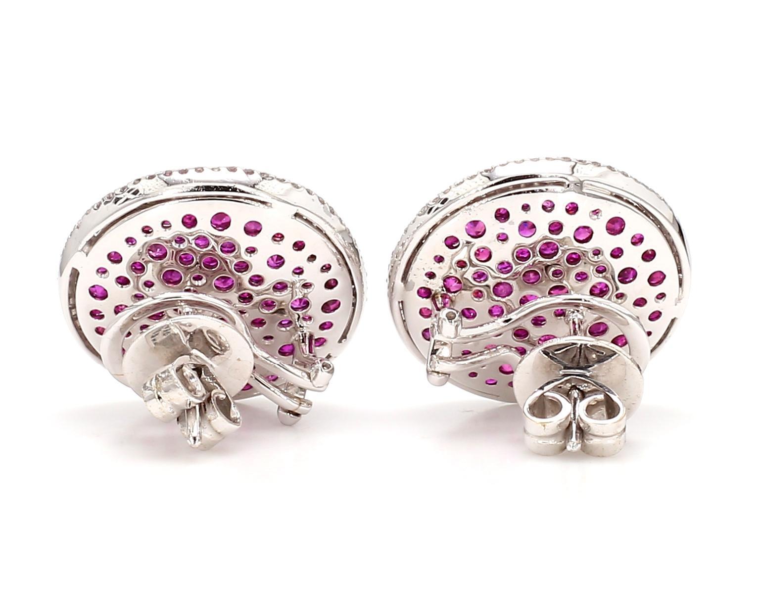 Orecchini con diamante e rubino a spirale da 2,93 carati in oro 18 carati In condizioni Nuovo in vendita a New York, NY