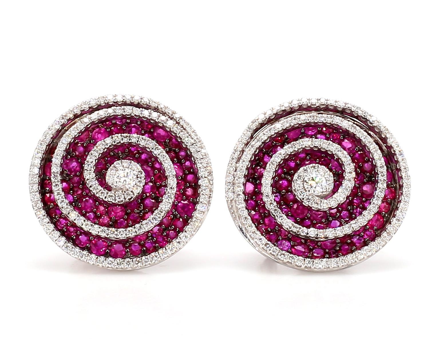 Orecchini con diamante e rubino a spirale da 2,93 carati in oro 18 carati in vendita 3