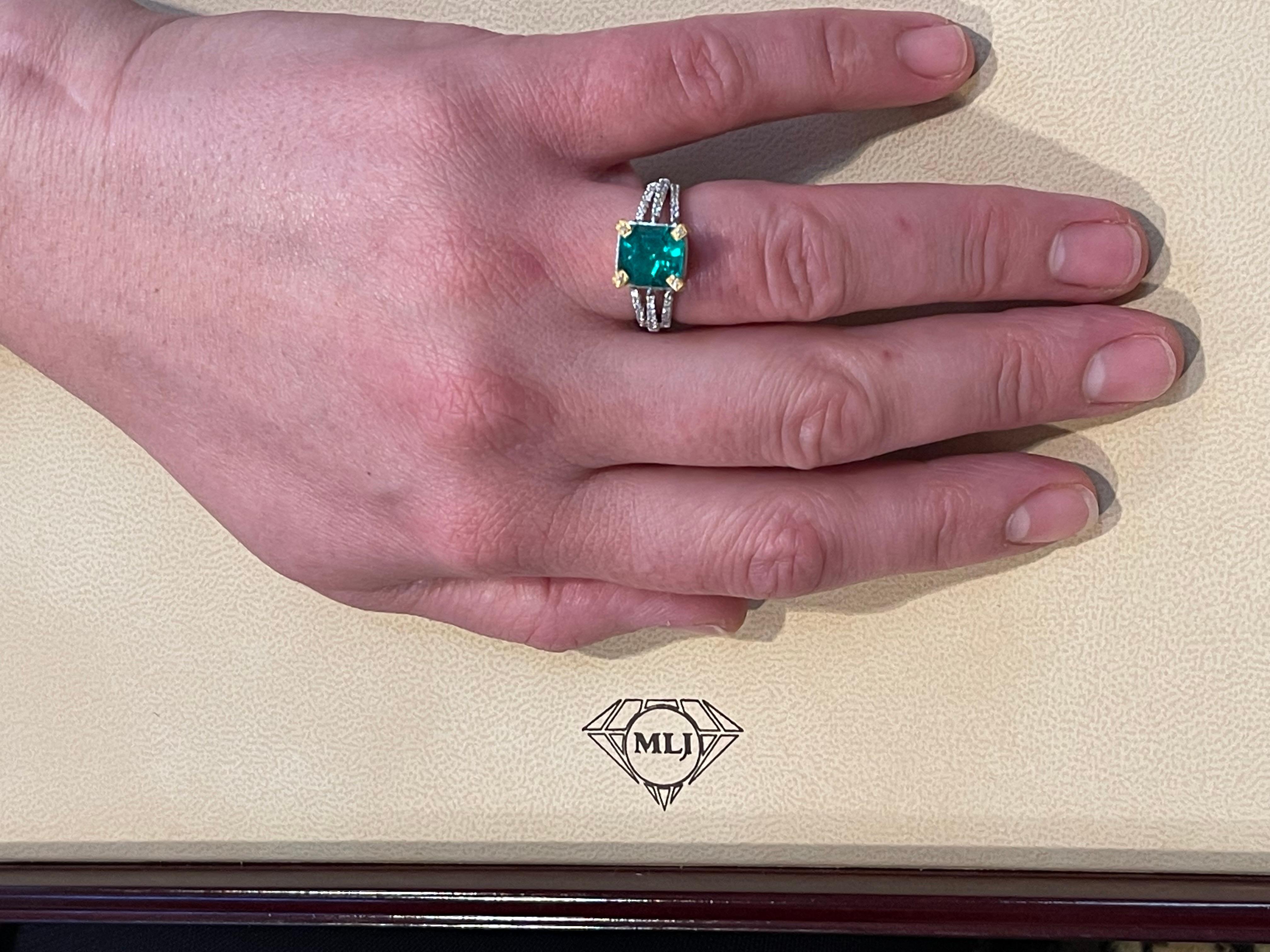 2.93 Carat Emerald Cut Colombian Emerald & 0.52Ct Diamond Ring 18K White/Y Gold For Sale 5