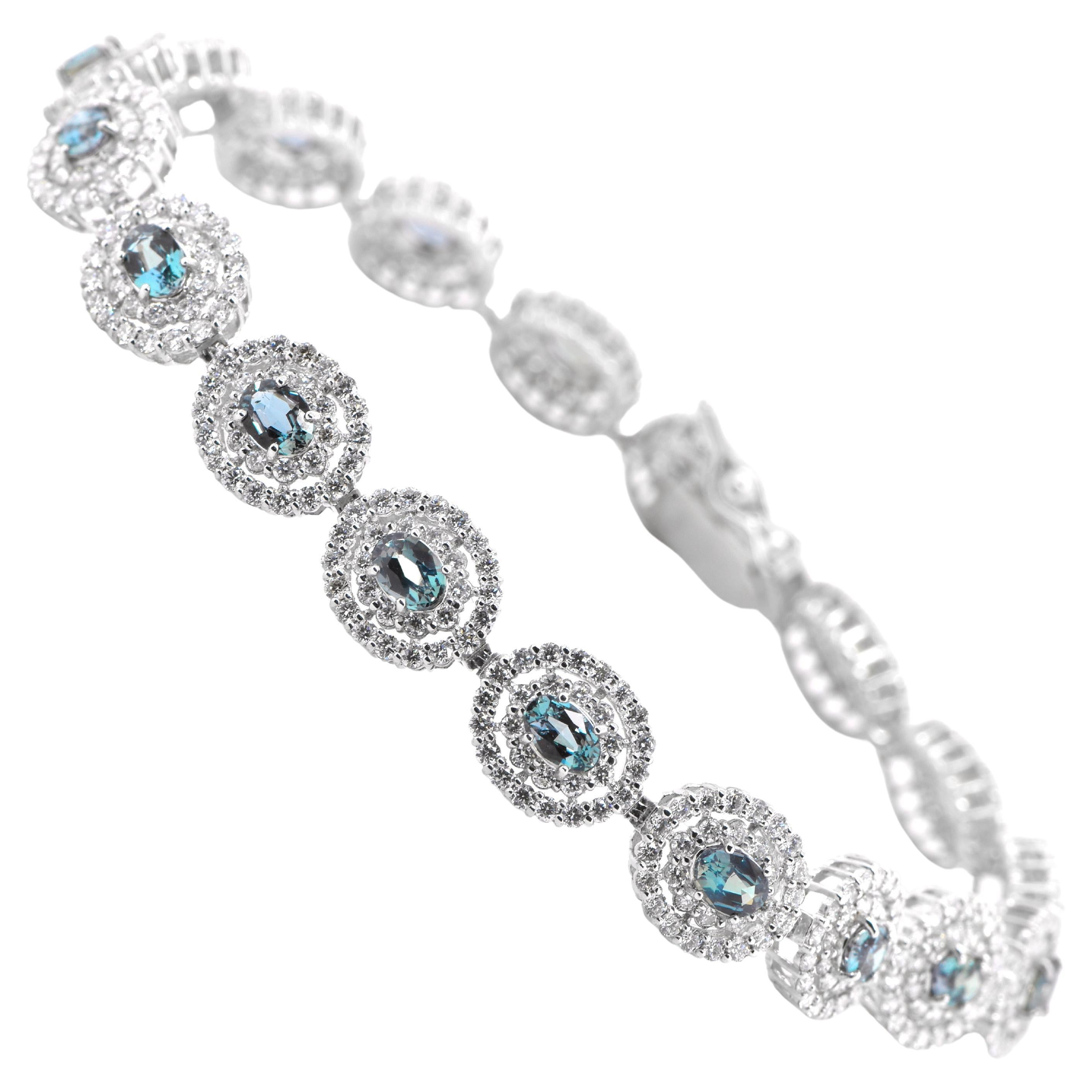 2.93 Carat Natural Color-Change Alexandrite and Diamond Bracelet Set in Platinum
