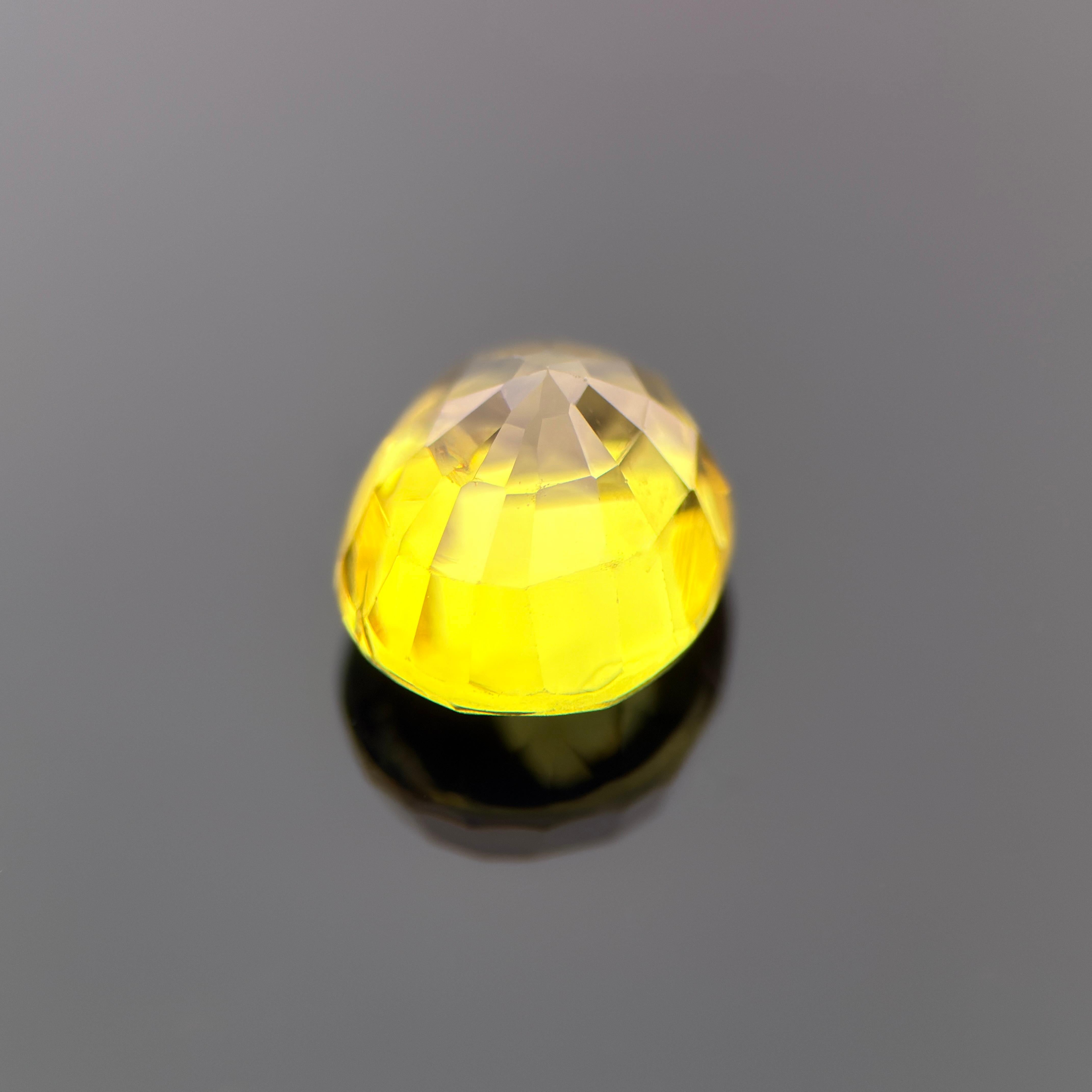 2,93-Karat natürlicher Mali-Granat - Lebendiges Gelbgrün-Oval, außergewöhnliche Brillanz im Angebot 1