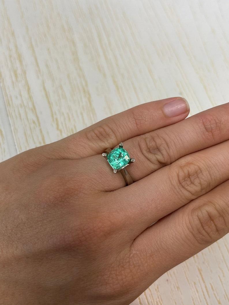 2,93 Karat VVS kolumbianischer Smaragd - Kissenschliff Echter Edelstein Mai Geburtsstein im Angebot 3