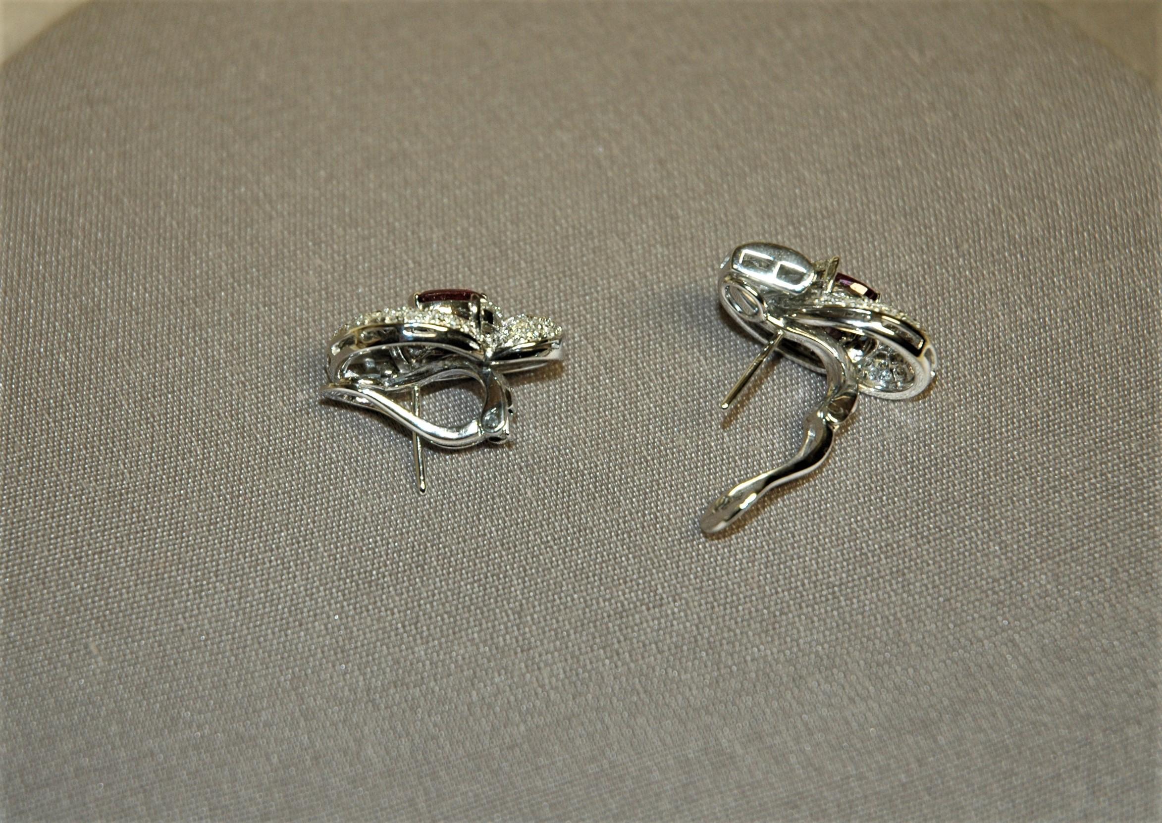 Women's 2.93 Carats Diamonds, 2.20 Carats Rubies White Gold Earrings For Sale