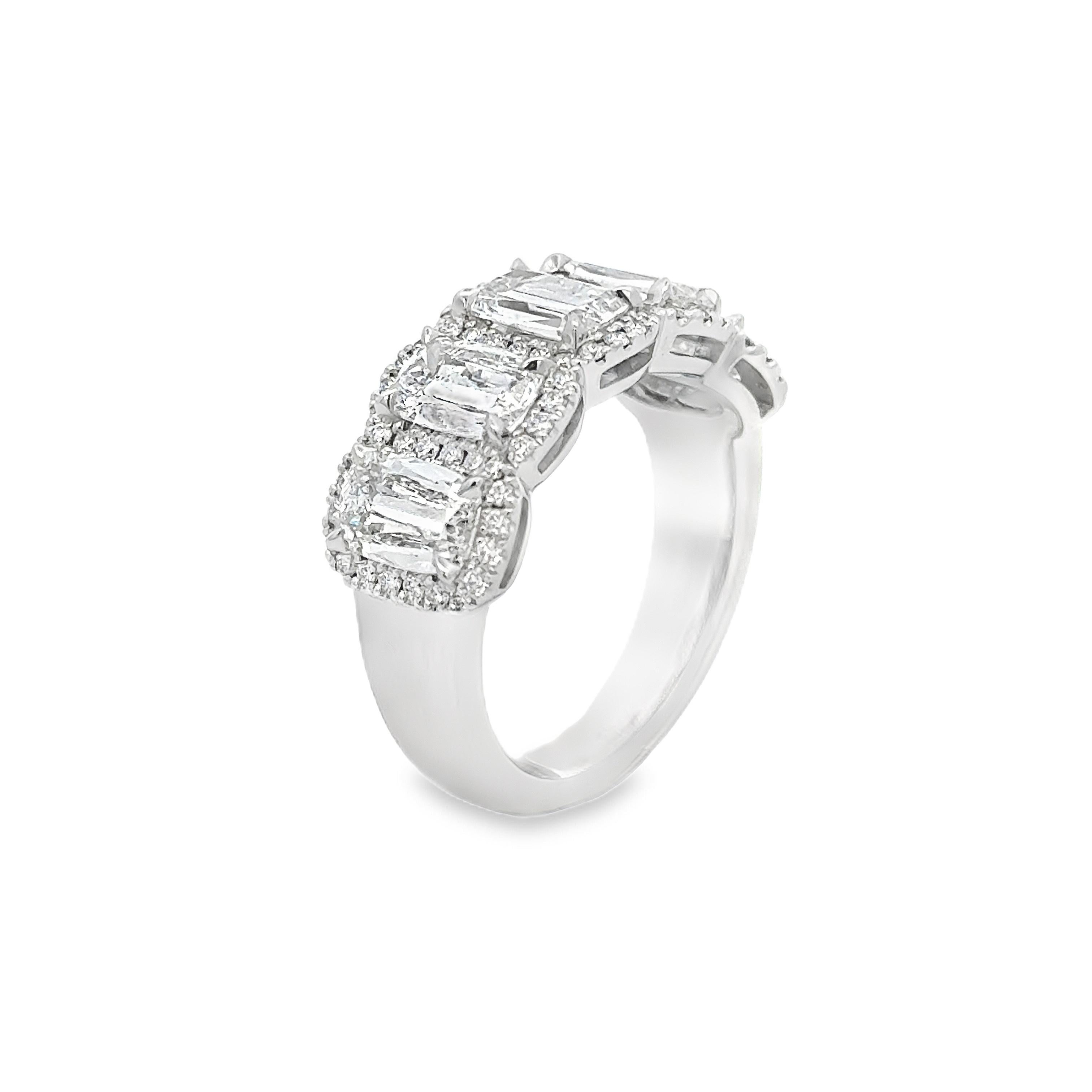 Roman Malakov 2.57 Carats Total Elongated Cushion Cut Diamond Band in White Gold In New Condition For Sale In New York, NY
