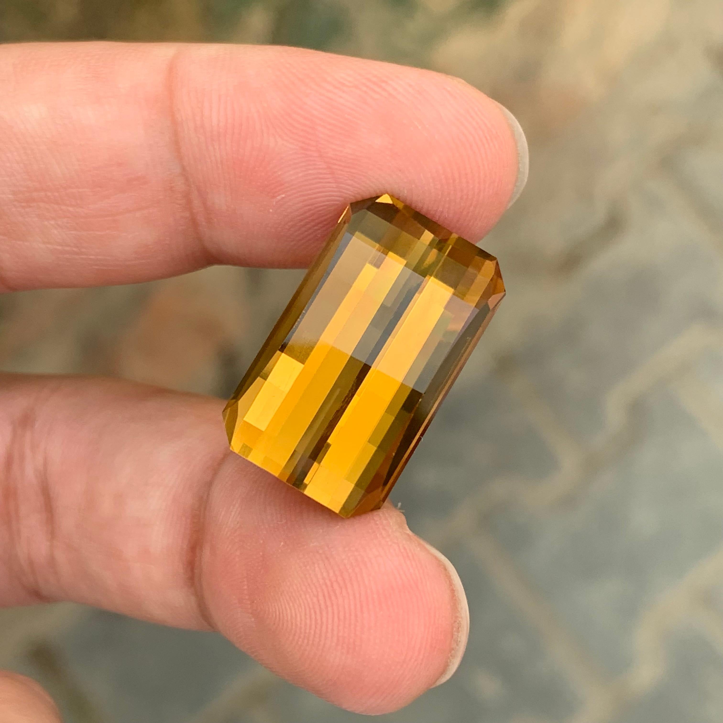 da uomo o donna 29,30 carati di Citrino naturale sfuso Smith & Smith Bar Cut Gemstone in vendita
