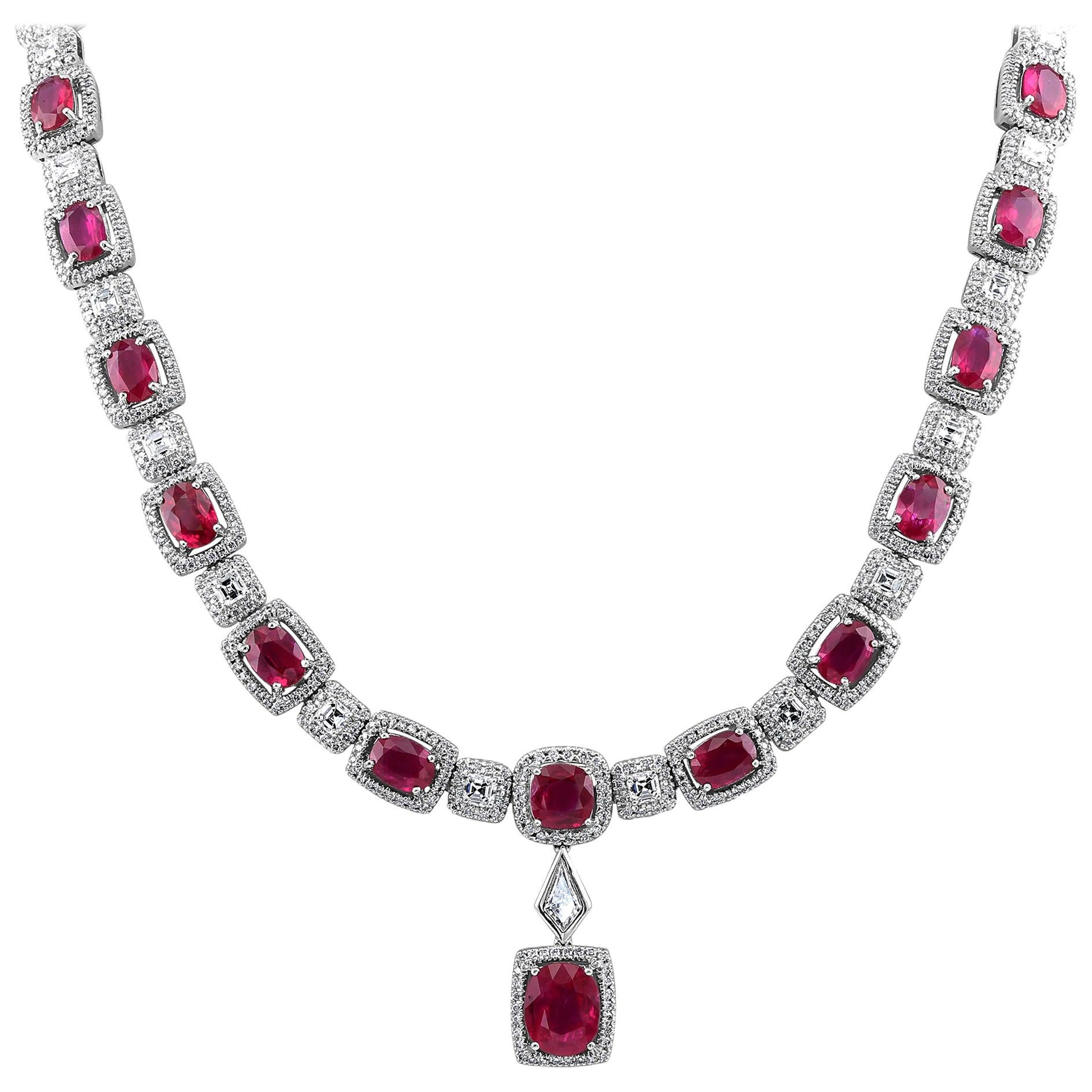 29.36 Carat Ruby Necklace Set in 18 Karat For Sale