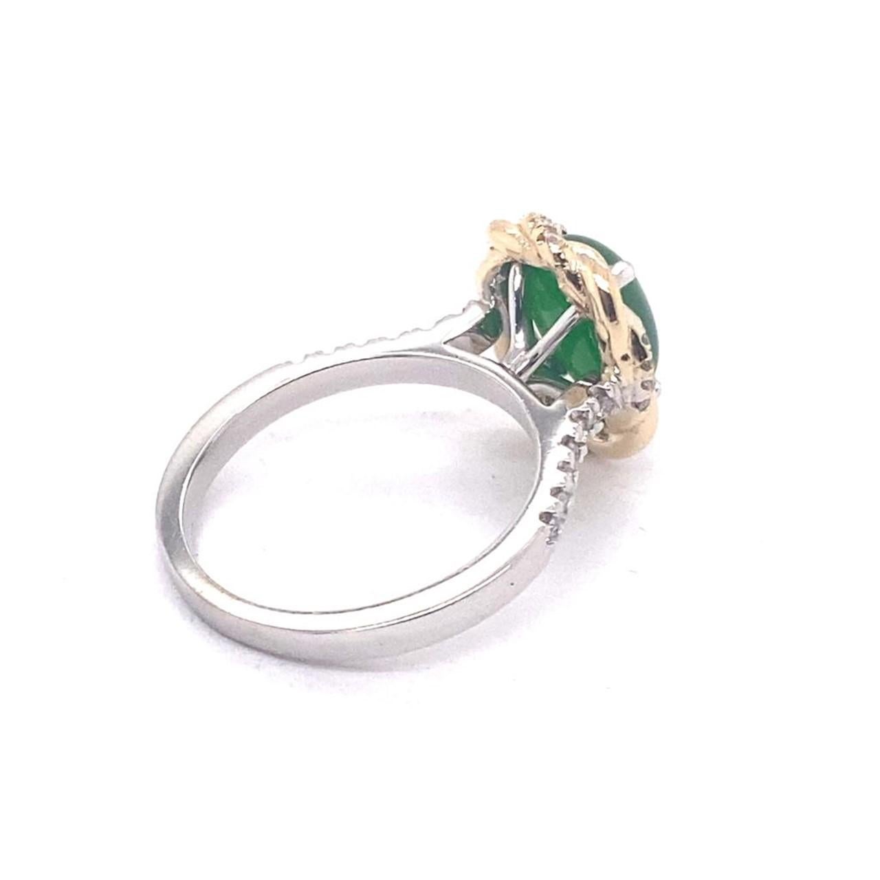Anillo de oro blanco / amarillo de 14 quilates con jadeide natural de 2,93 quilates en Nuevo estado para la venta en LA, CA
