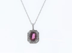 2.93CT Spine Cushion Cut Gemstone en or blanc 18k