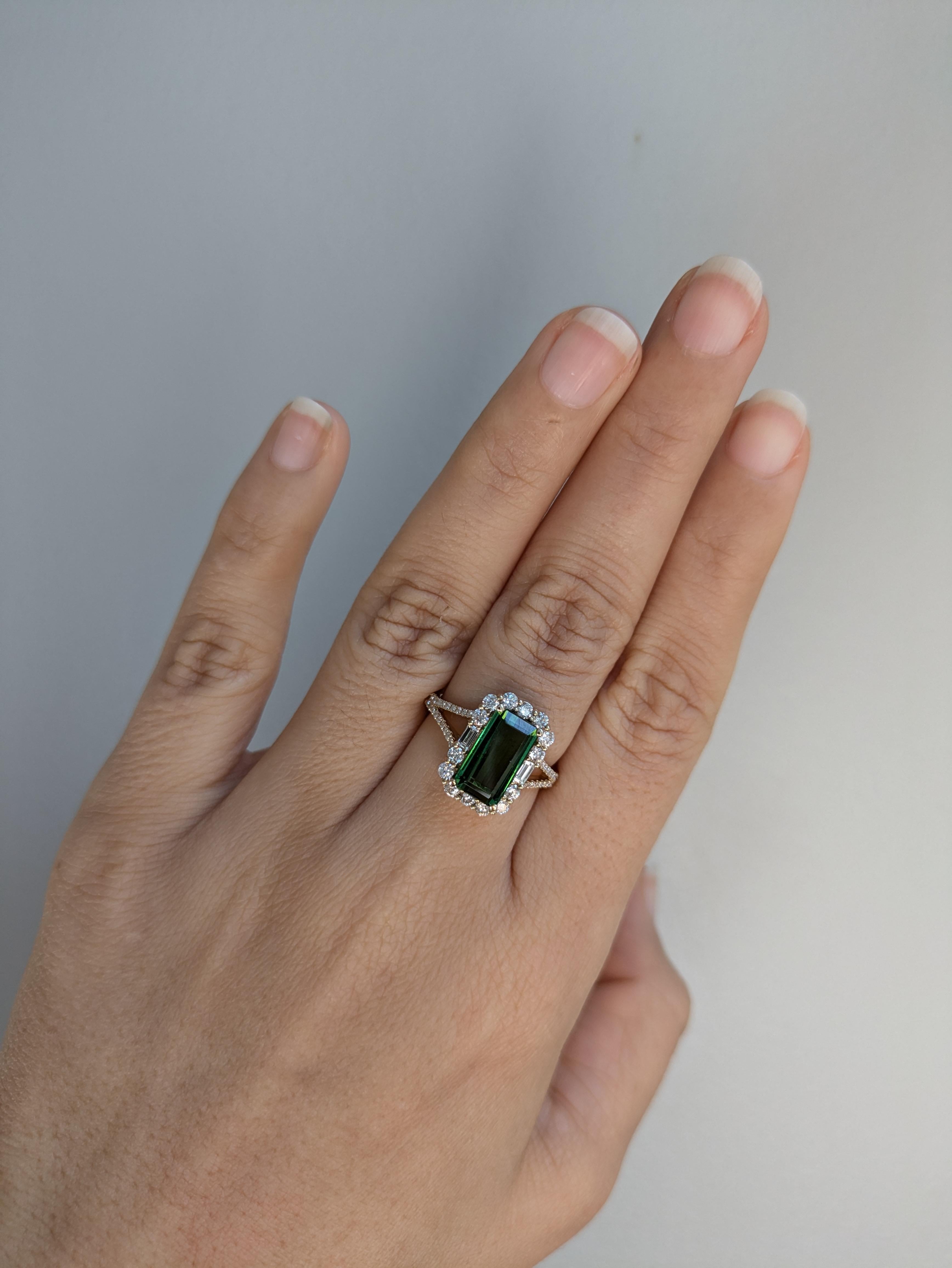 2.93cts Chrome Tourmaline Diamond Ring in 14K Gold  Emerald Cut 11x6mm For Sale 2