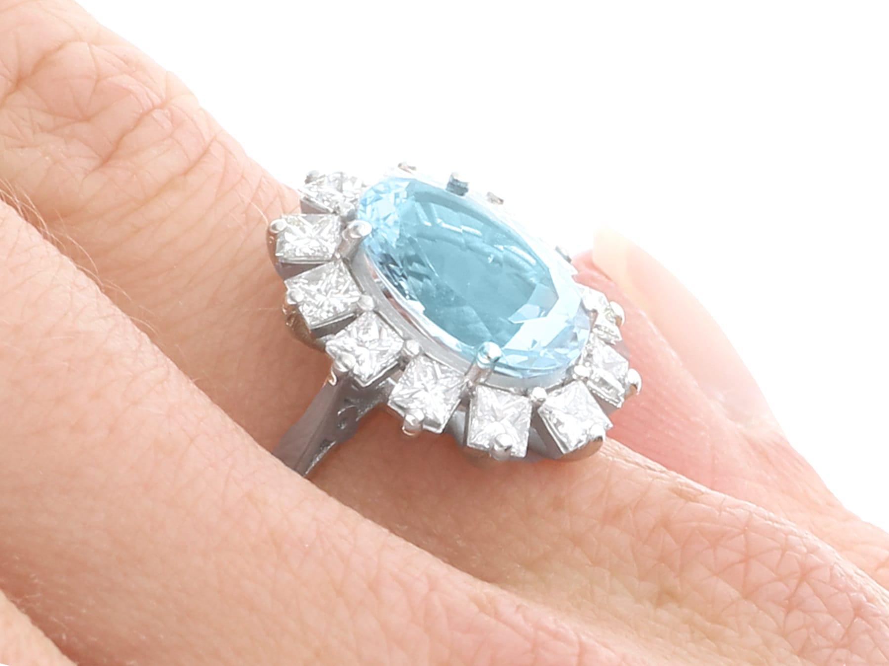 2.94 Carat Aquamarine and 1.10 Carat Diamond Platinum Engagement Ring For Sale 3