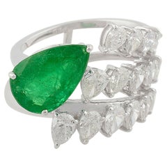 2.94 Carat Emerald 1.82 Carats Diamond 14 Karat Gold Ring