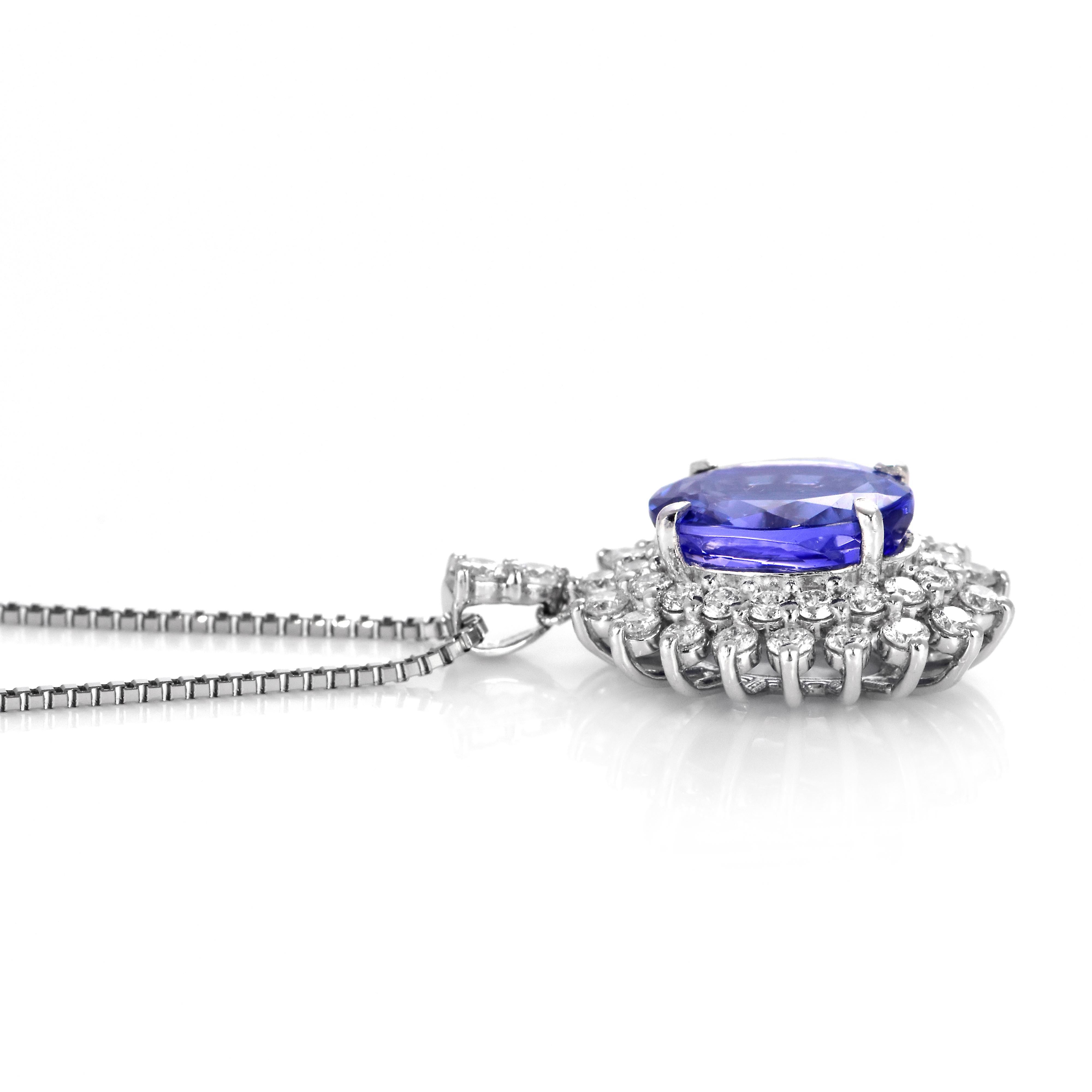 Ciondolo di 2,94 carati di tanzanite naturale 
