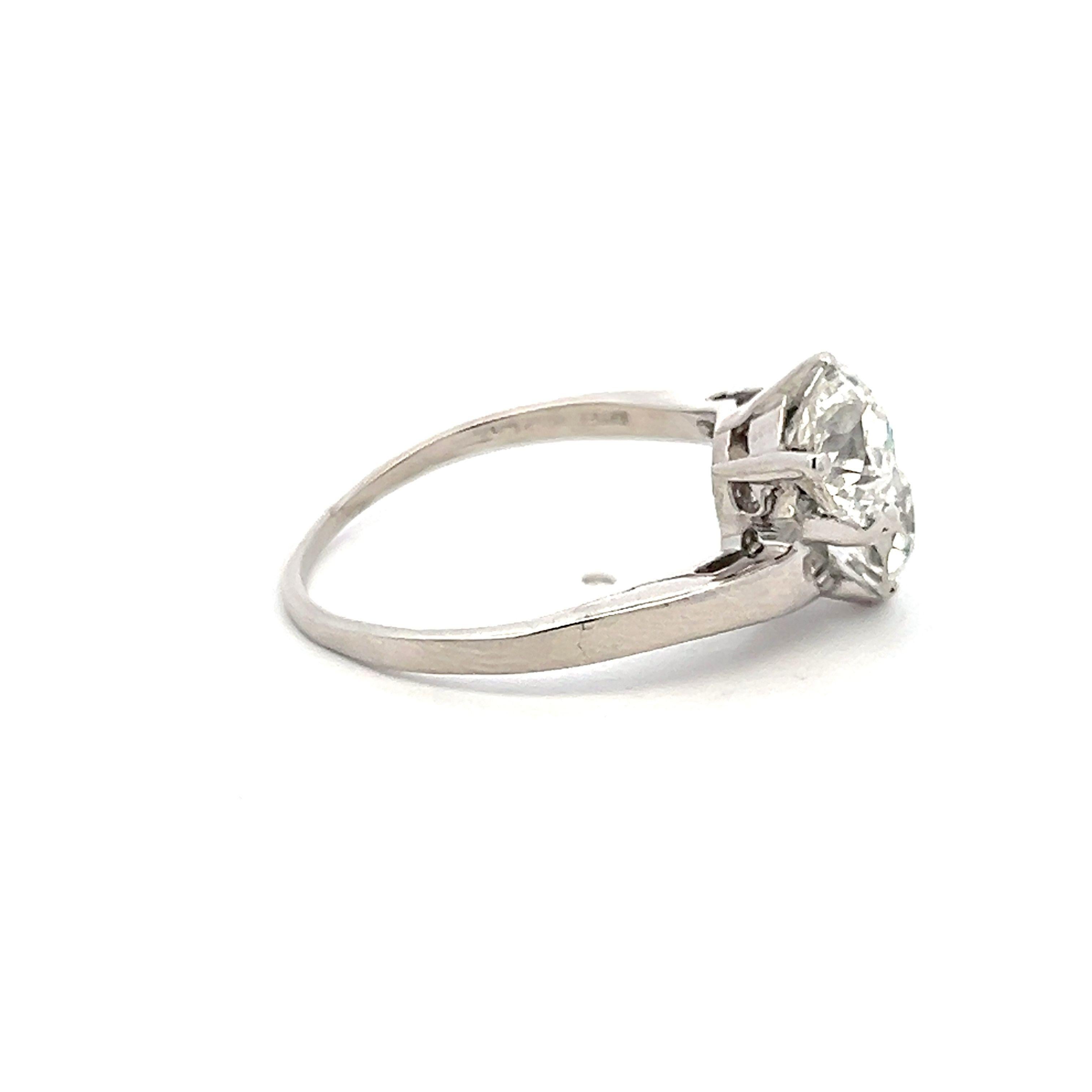 Anello a due pietre in platino da 2,94 carati con diamante vecchio taglio europeo I-J I1 in vendita 2