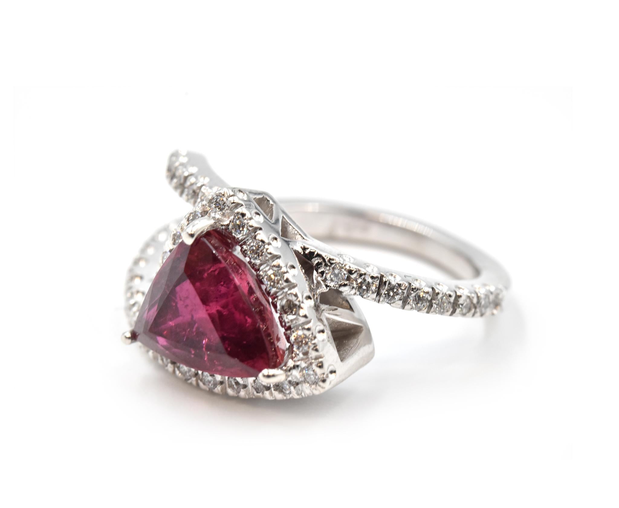 2.94 Carat Rubellite and Diamond 14 Karat White Gold Ring In Excellent Condition In Scottsdale, AZ