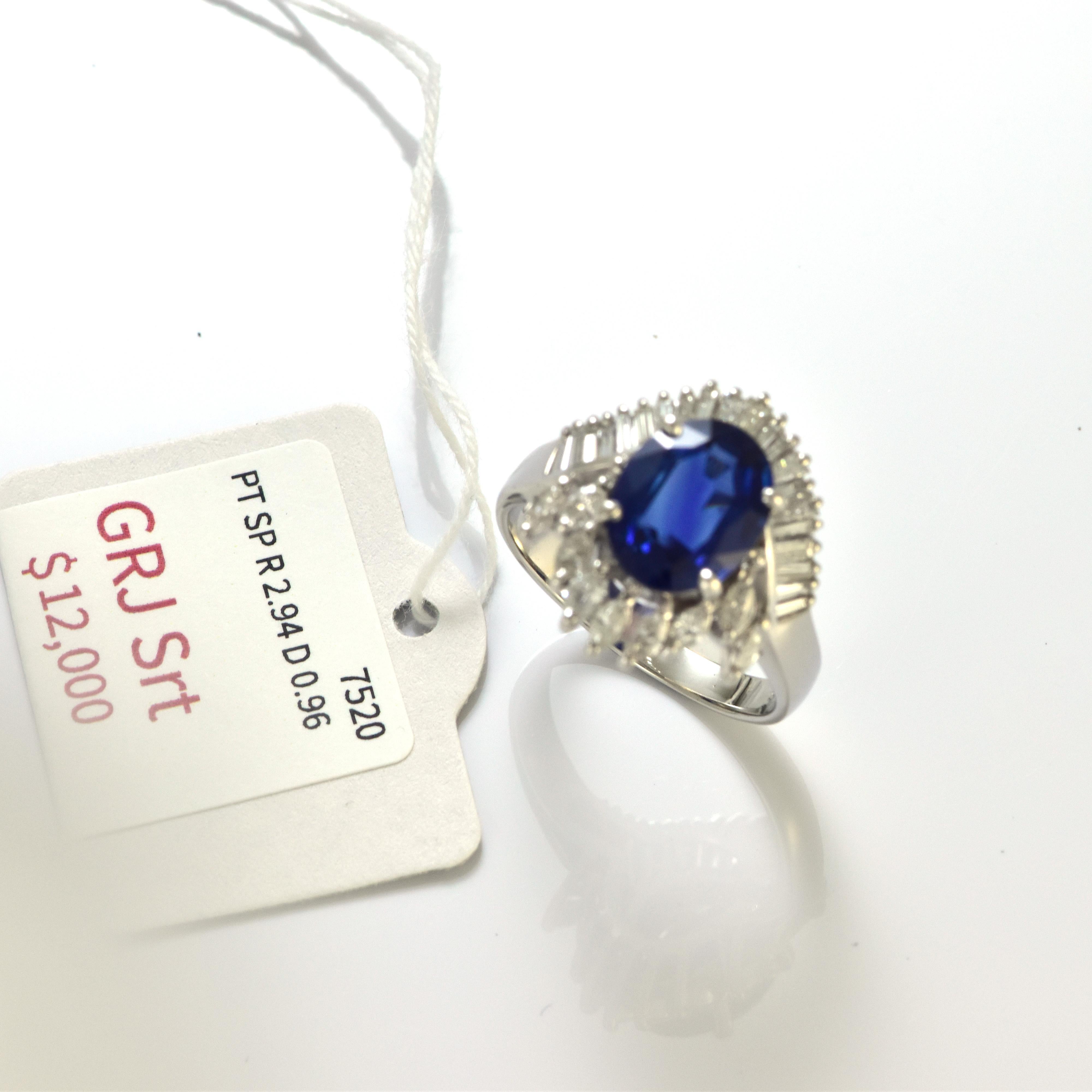 Anillo de Cóctel de Zafiro y Diamantes de 2,94 Quilates realizado en Platino en venta 4