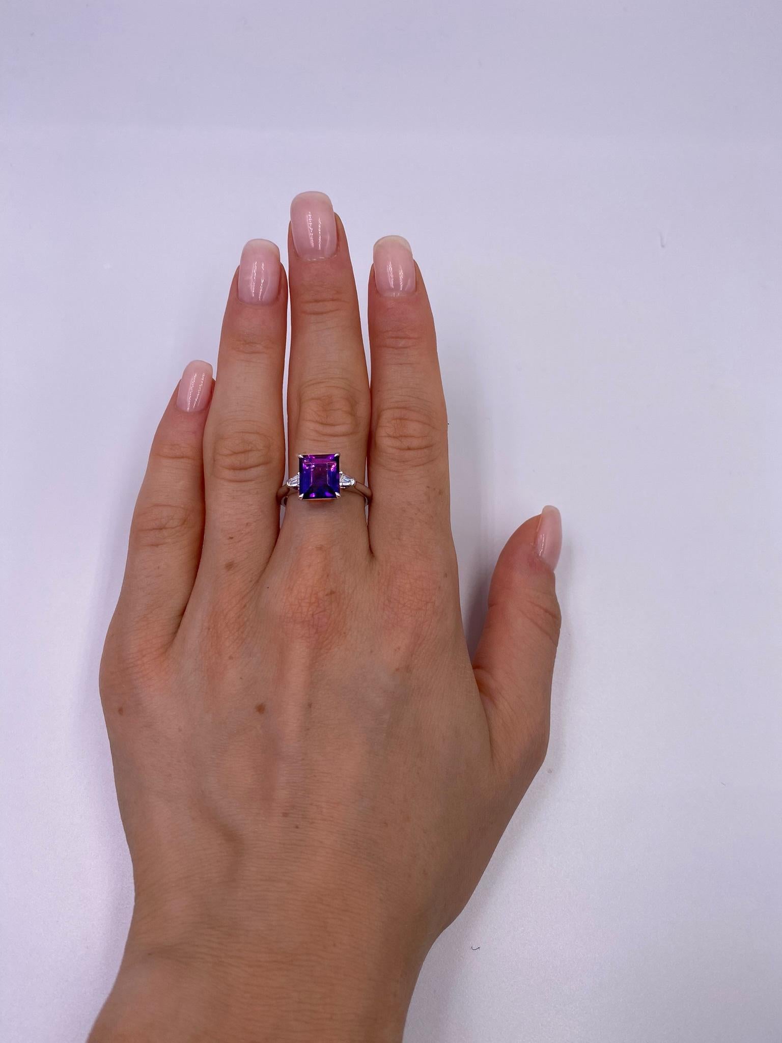 Square Cut 2.94 Ct Amethyst Diamond 18 K White Gold Ring For Sale